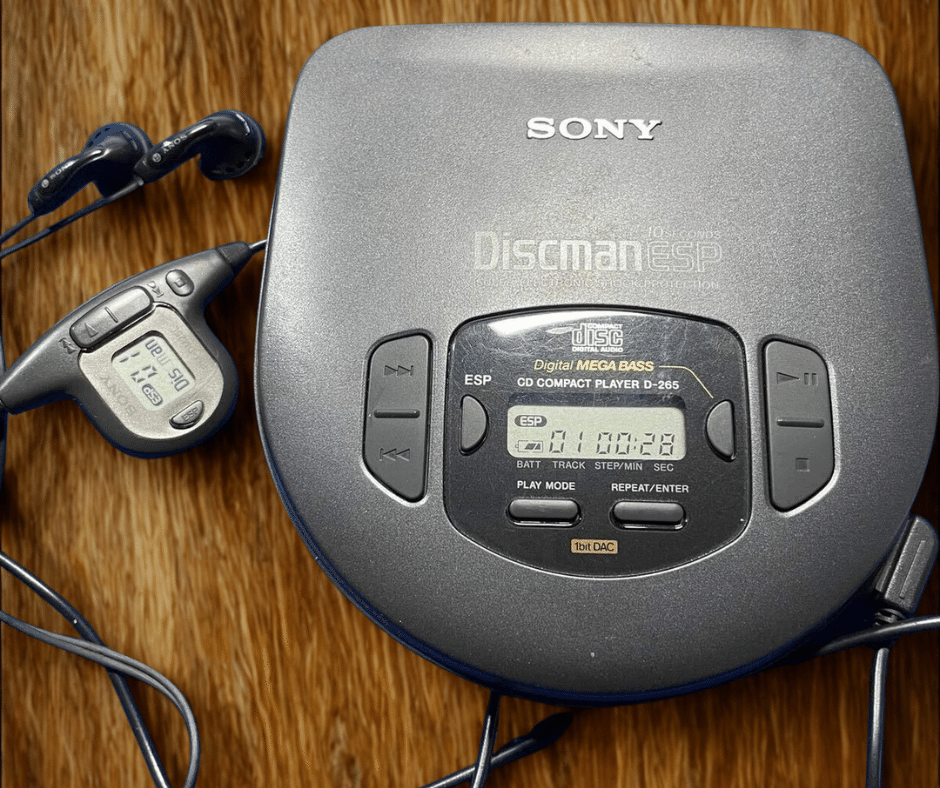 ポータブルCDプレーヤー Sony D-265がいまだに愛されている理由｜ぽお