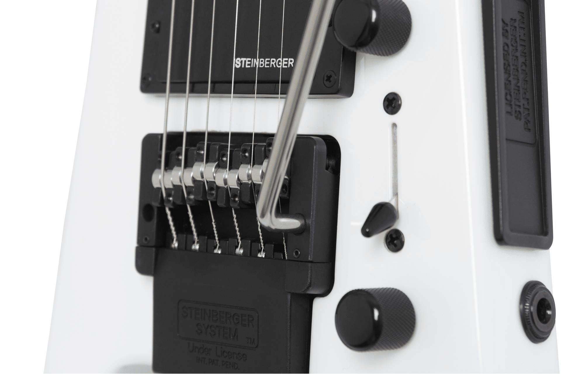 白いスタインバーガー!Steinberger Spirit GT-PRO Deluxe 白いスタインバーガー!Steinberger Spirit GT-PRO Deluxe