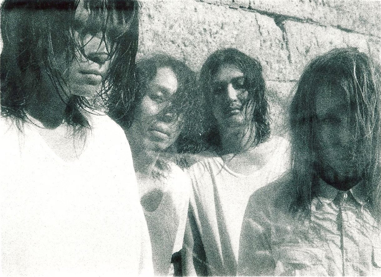 ノベンバのノイズ・アルバム THE NOVEMBERS/Rhapsody in beauty