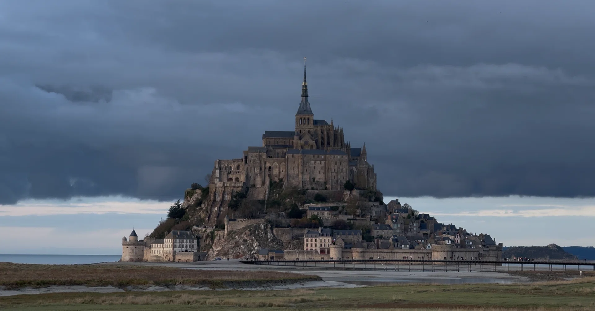 英仏旅行2025 #2】 西洋の驚異、モン・サン・ミッシェルへ｜きぬどうふ
