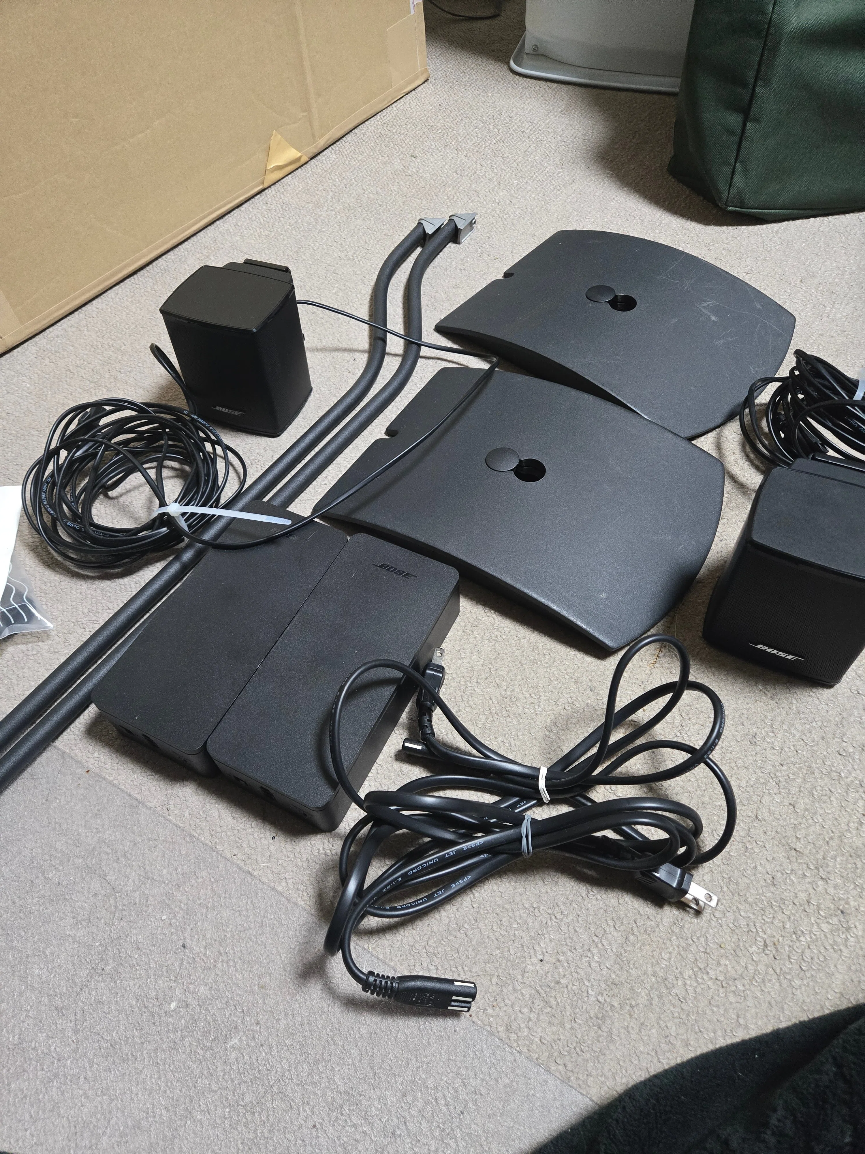 さぁにや お取り置き中 リアスピーカー導入しちゃった。｜ようちゃん(たなよう)