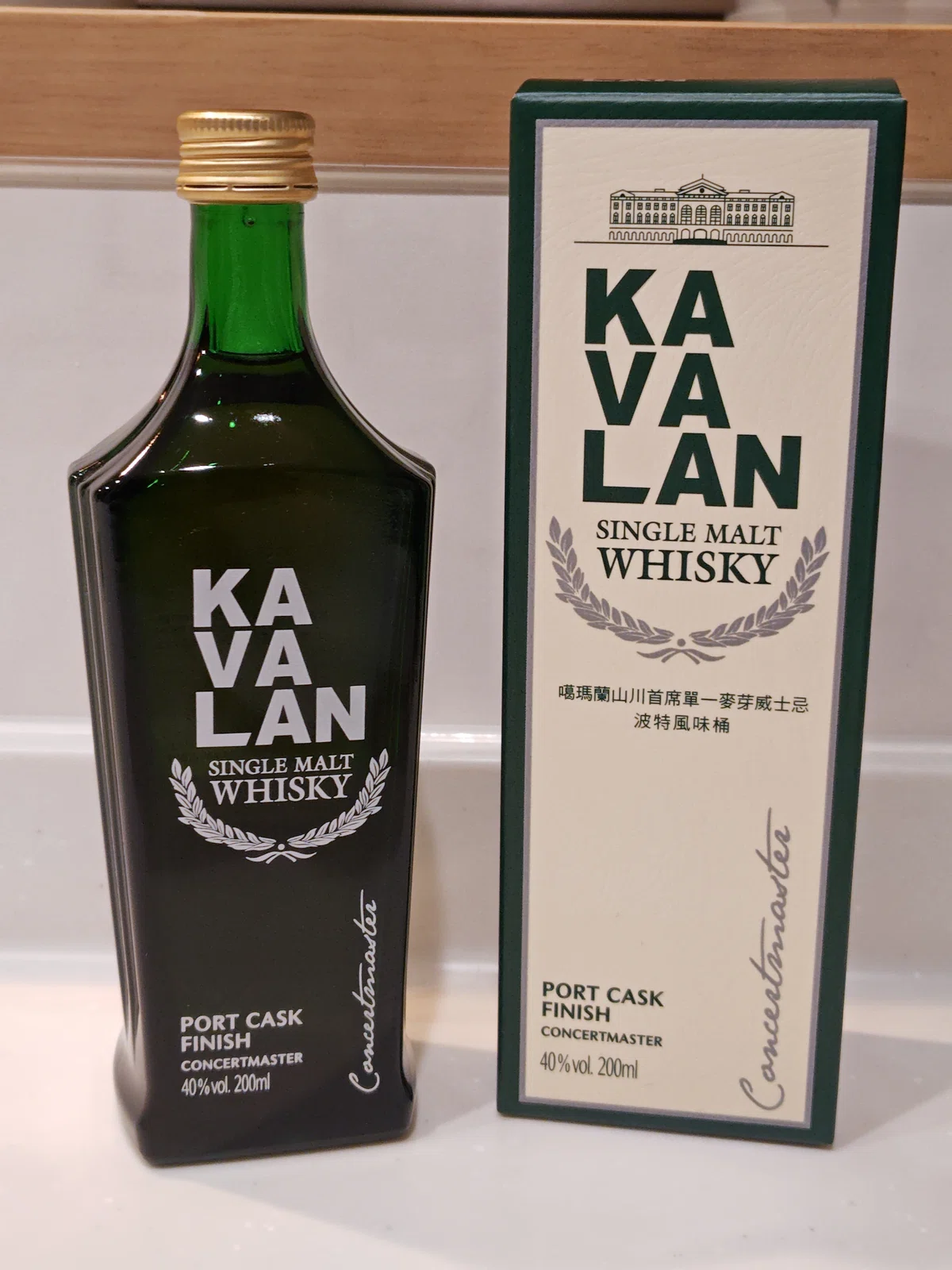 カバラン コンサートマスター ポートカスクフィニッシュ 700ml 40度 