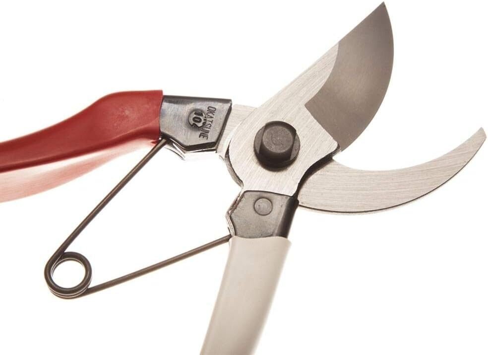 手軽にプロの仕上がりを実現！岡恒剪定鋏ユニーク 210mmの魅力｜家電の畑