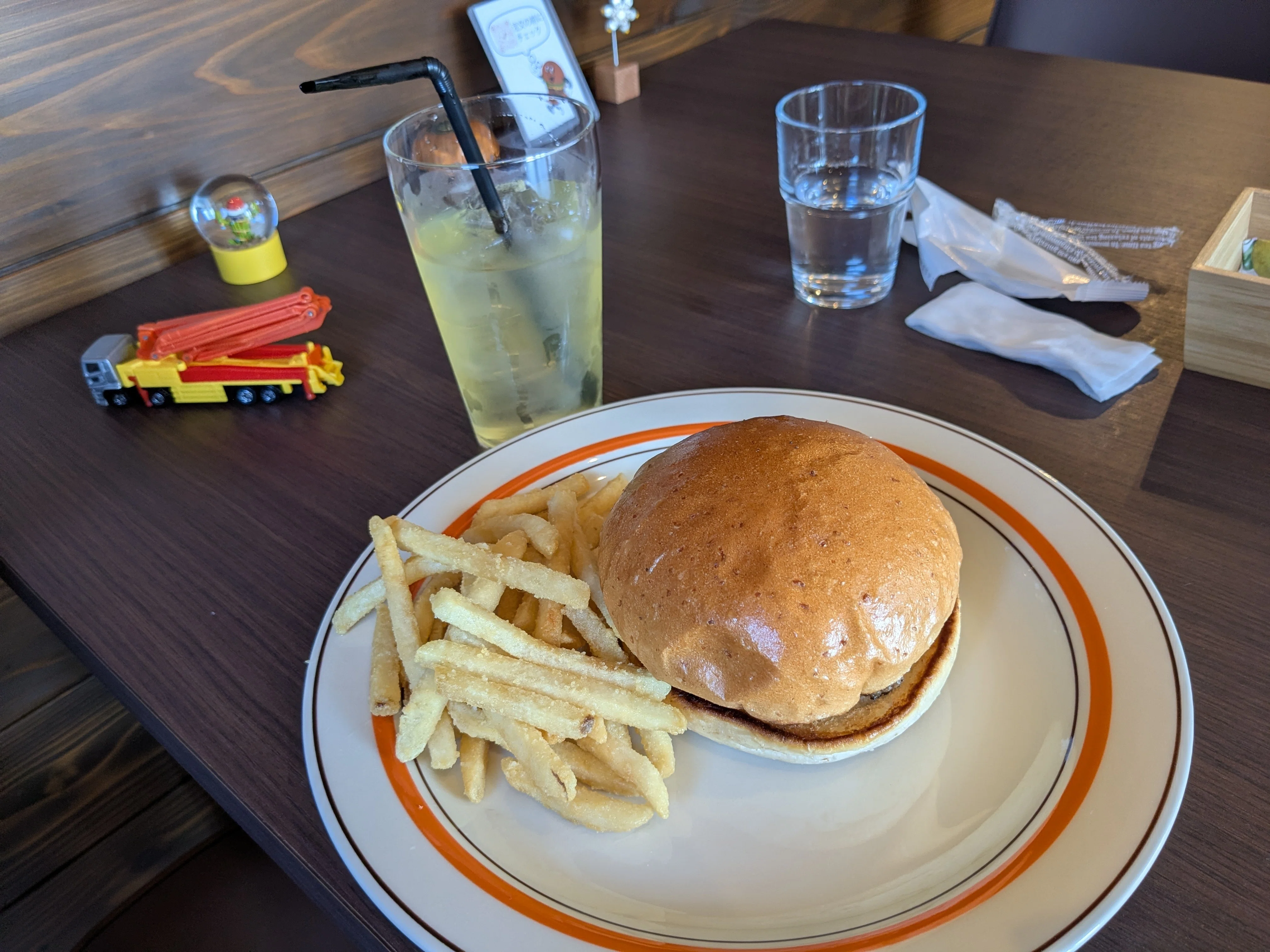 ヒダビーフ・バーガー(テリヤキ)＠HUNGRY DINER(愛知県あま市)｜バババイン