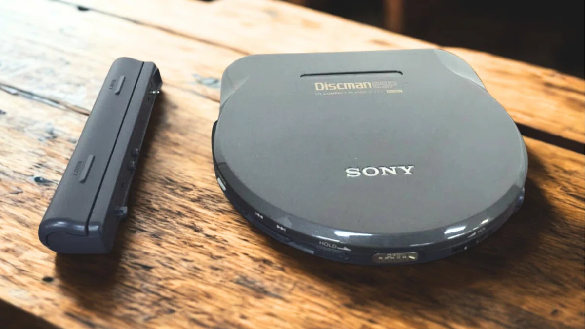SONY Discman D-777 ポータブルCDプレーヤー スマホ音質