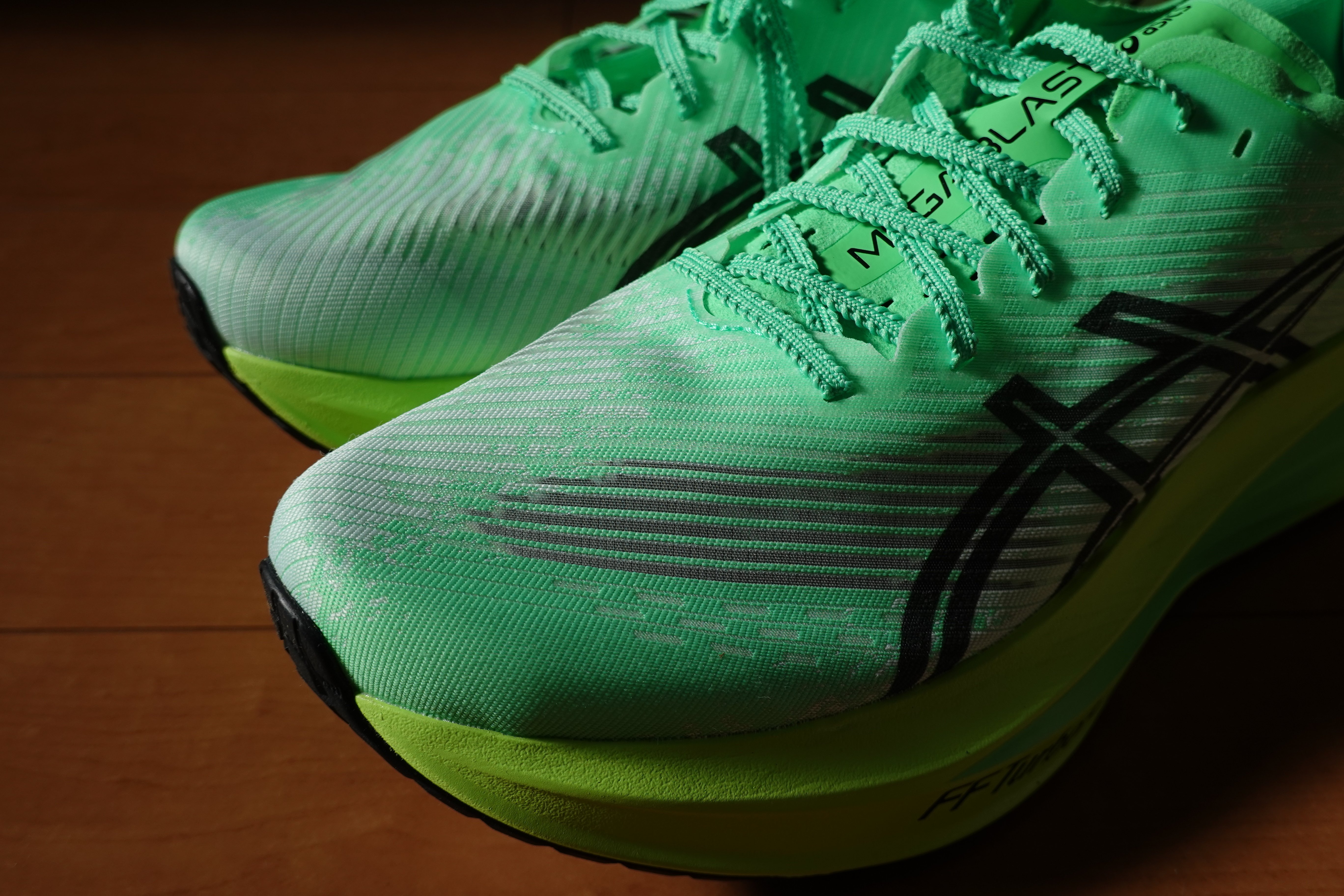 【東京世界陸上 限定カラー】ASICS MEGABLAST メガブラスト27.5 東京世界陸上 限定カラー】ASICS MEGABLAST メガブラスト27.5 - メルカリ