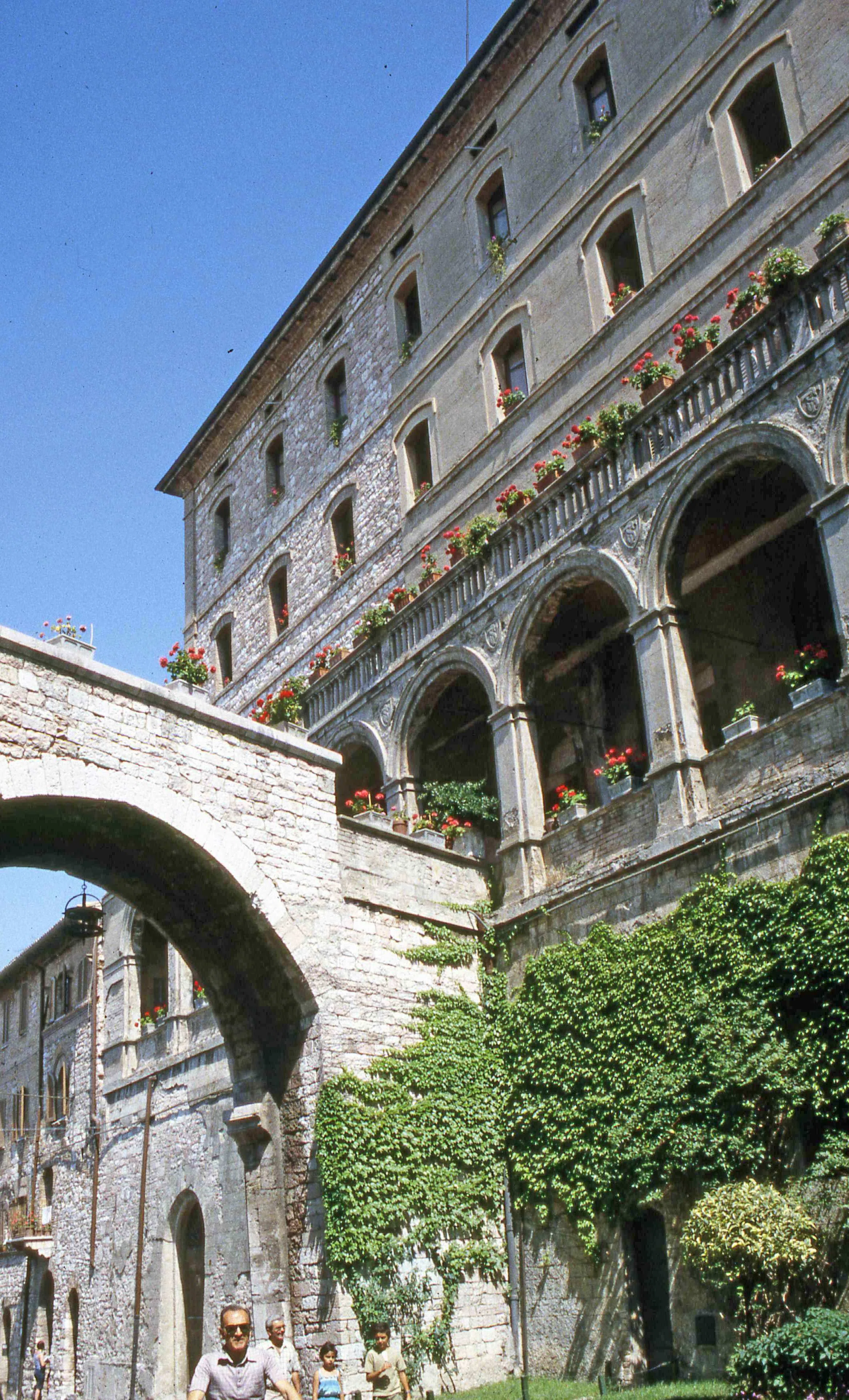 イタリアの建築⑦アッシジ地域のお宝さがし－151｜植松清志