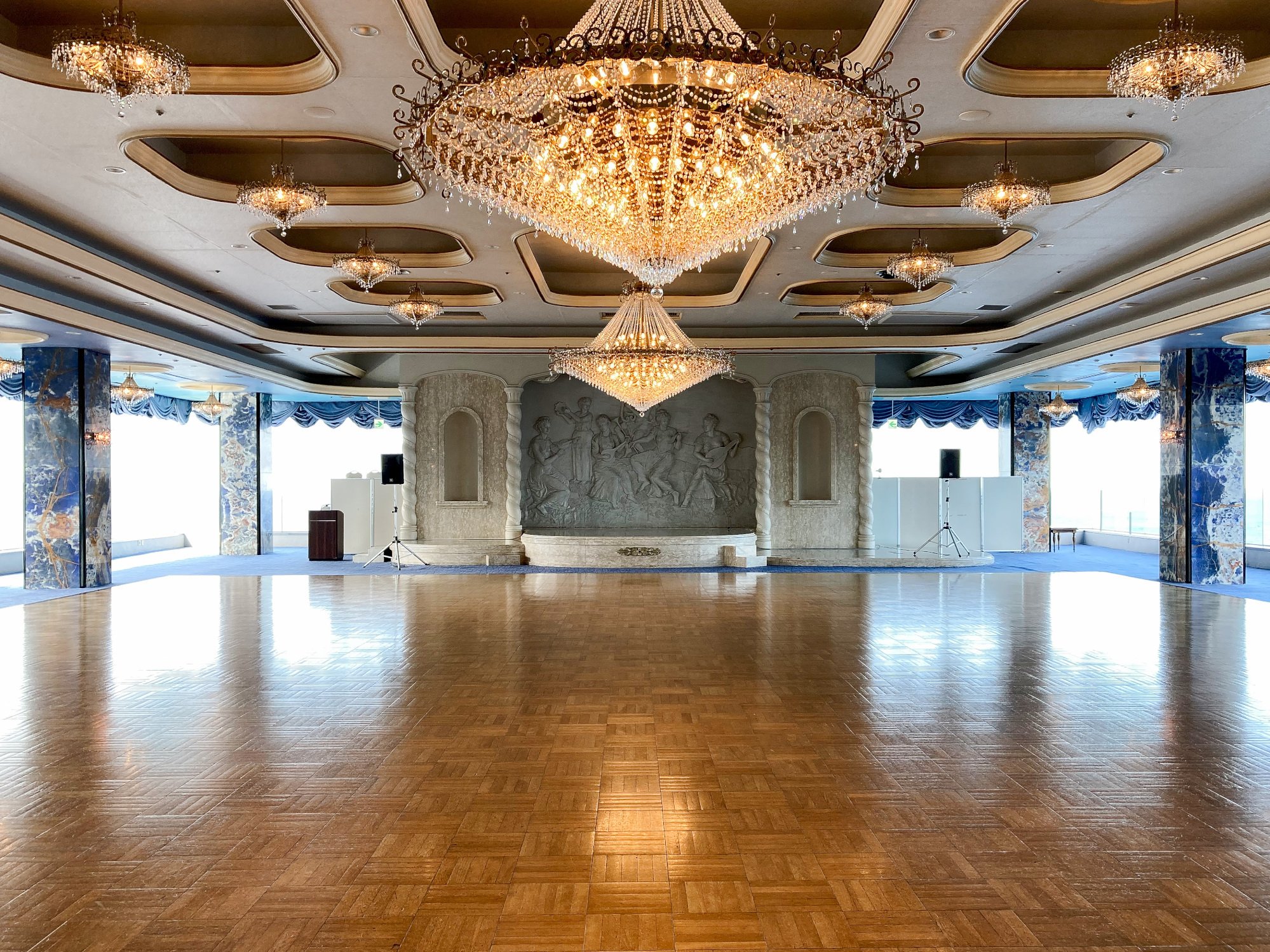 ホテルニューアカオのオニックスマーブル｜m.motoda｜素材渉猟記