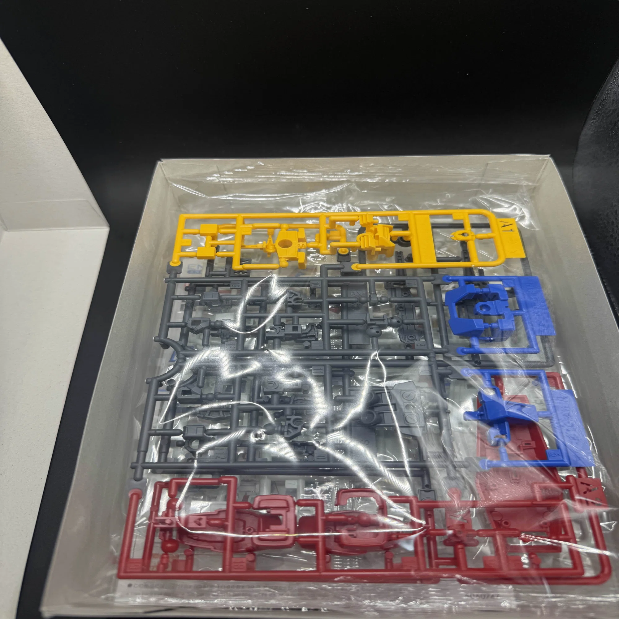 初心者向け】お手軽プラモデル作成術～素組+ひと手間で脱初心者 エモい
