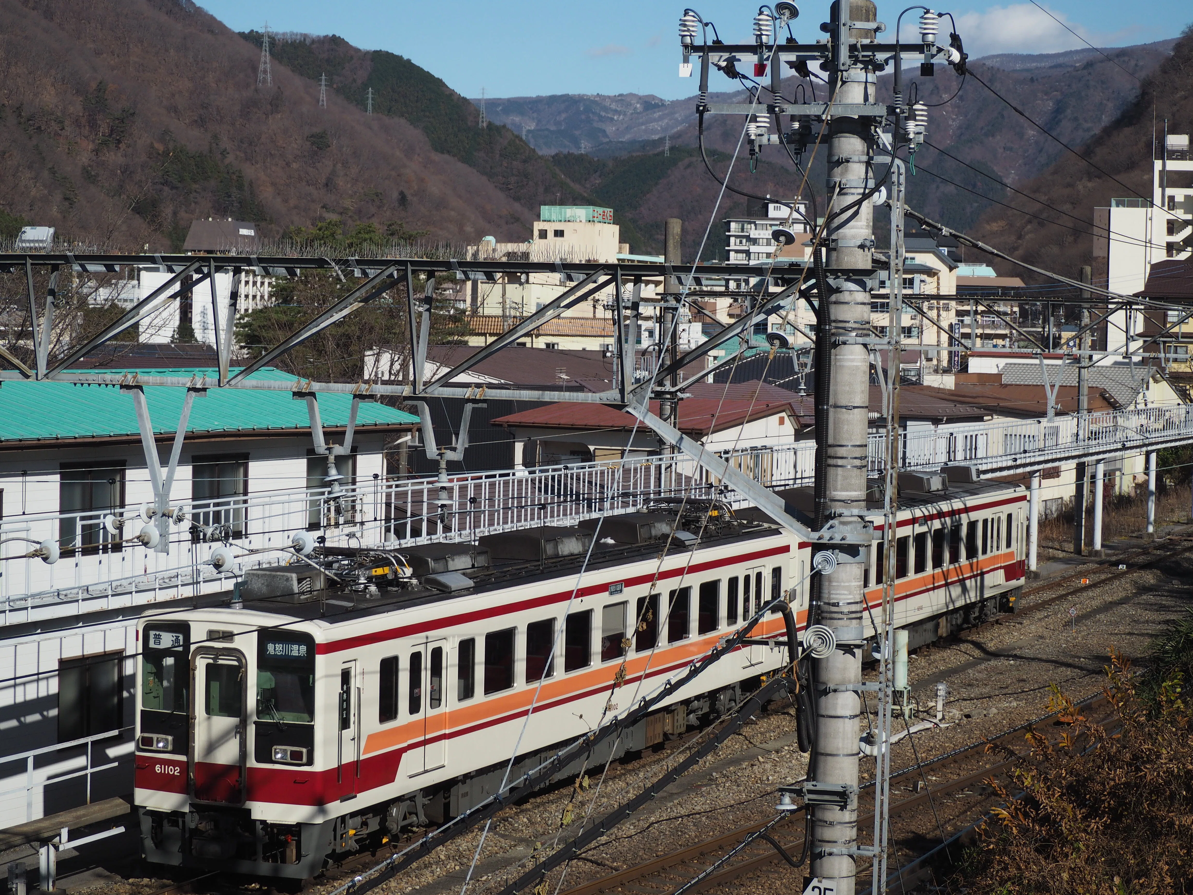 東武6050系　鉄道部品　車内放送スピーカーカバー 　東武日光線 東武の伝説、6050系を追いかける旅。｜CB06(しーびー)