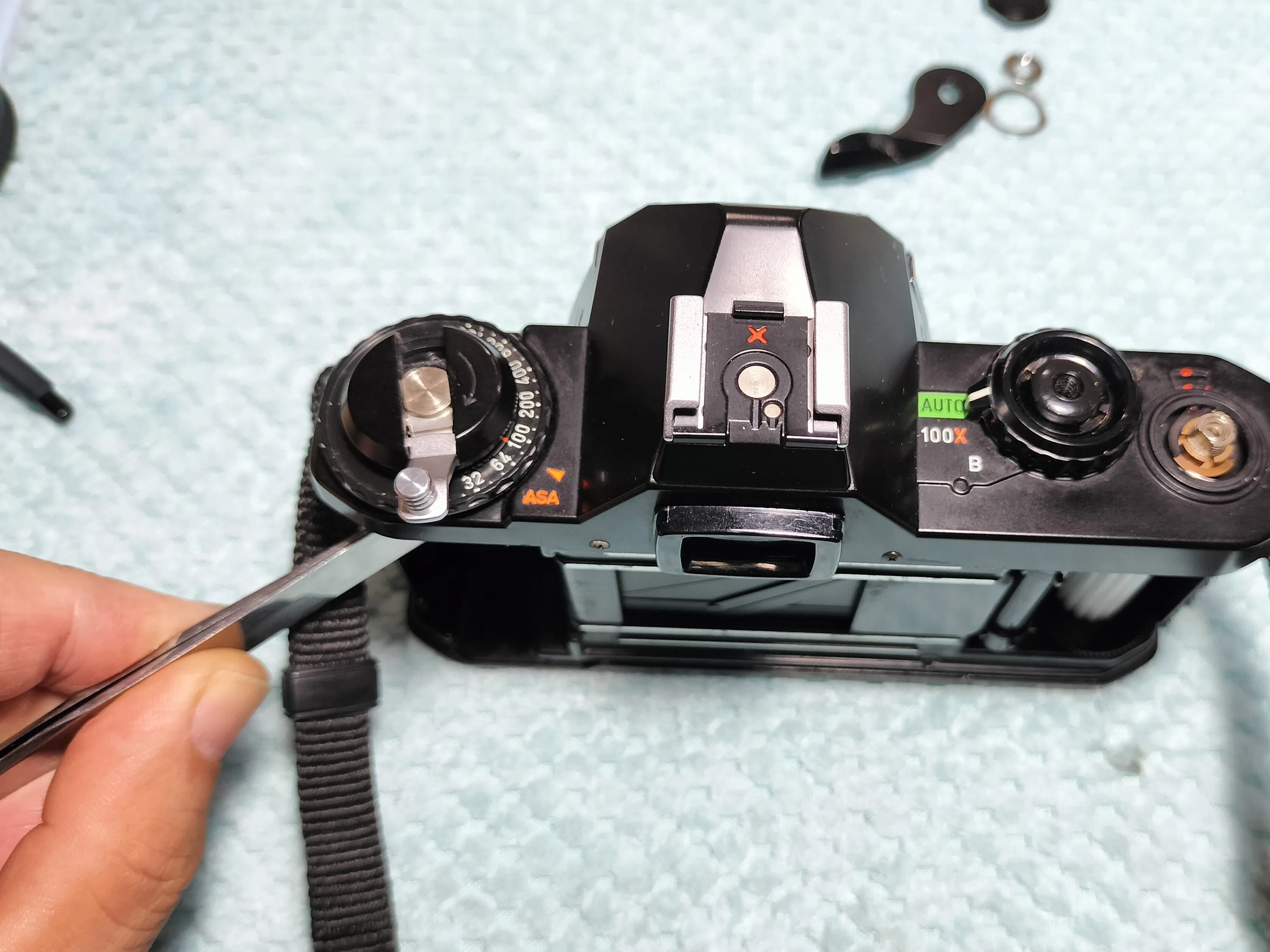 Pentax MV-1の分解｜フィルムカメラ修理のアクアカメラ
