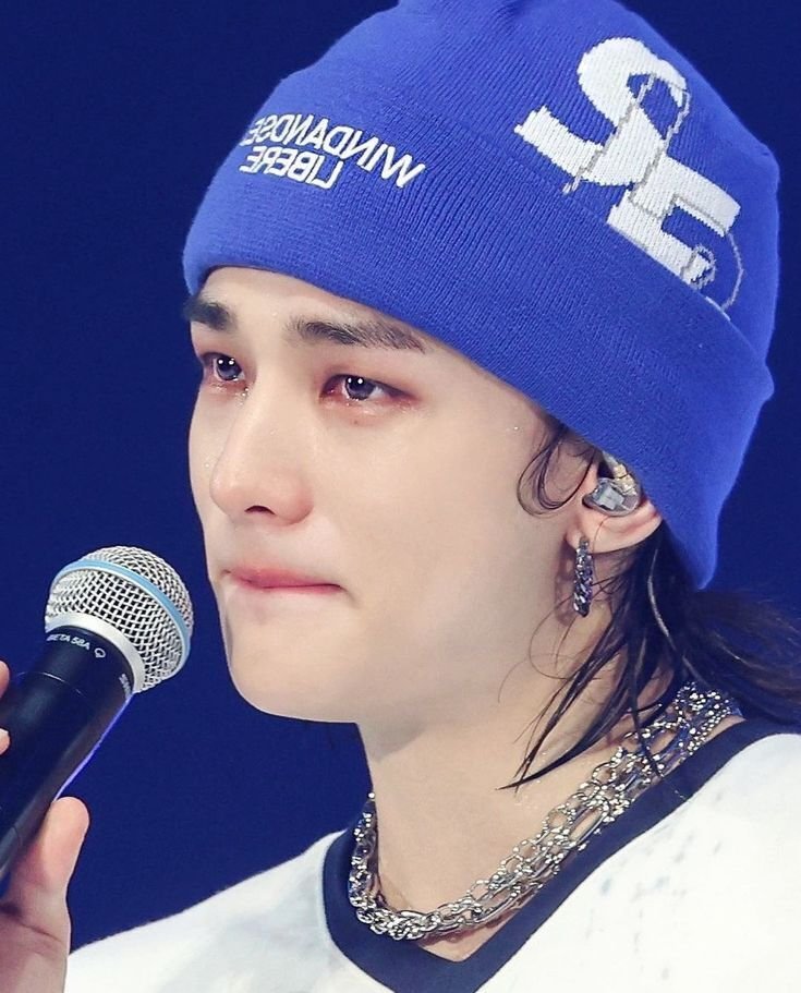 🌟 **SKZ深愛図鑑 #4— ヒョンジンという芸術の塊、感情を映す鏡**｜さつき