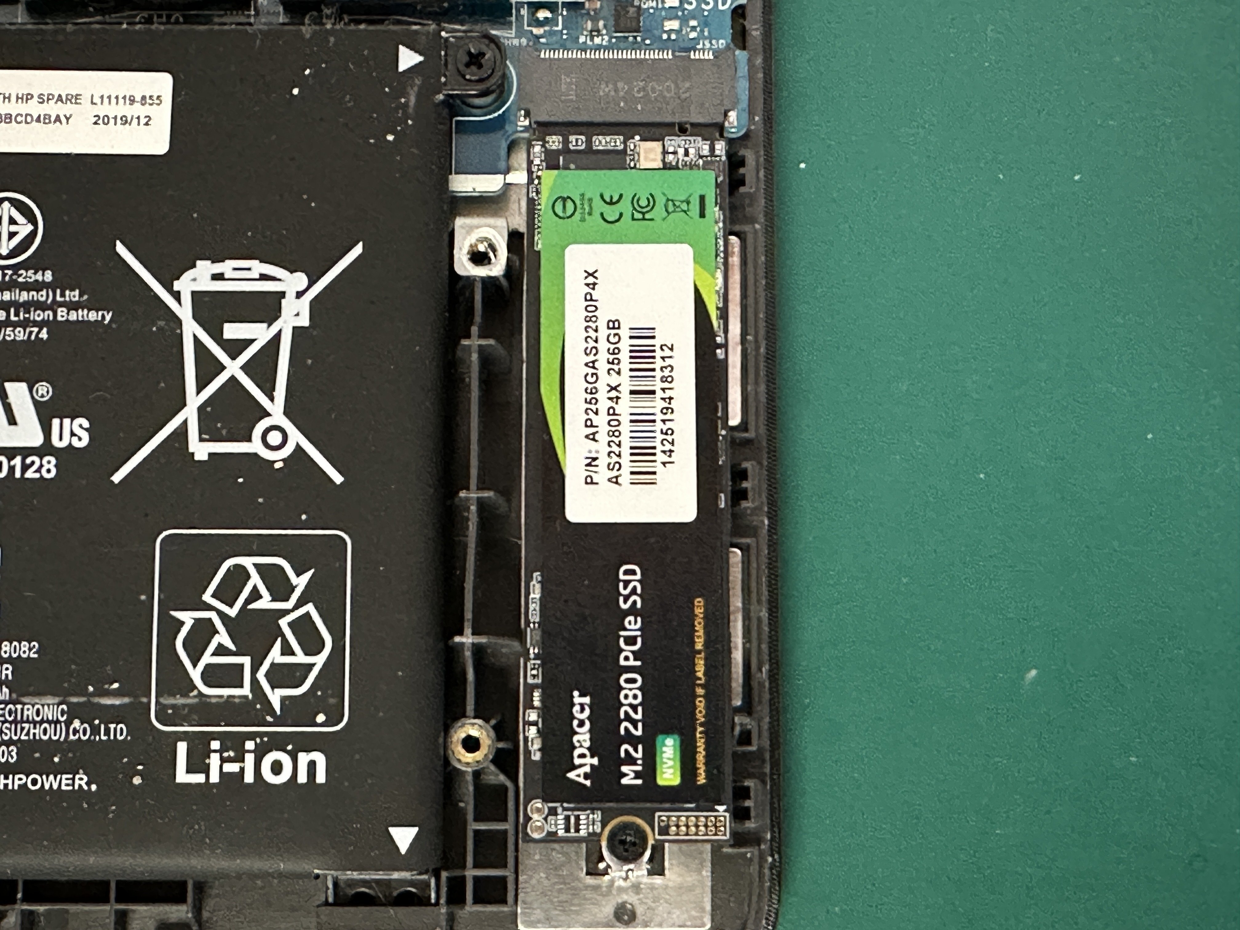 HP 250 G7 SSD交換 メモリ追加 内部清掃 | パソコン修理 札幌｜阿部