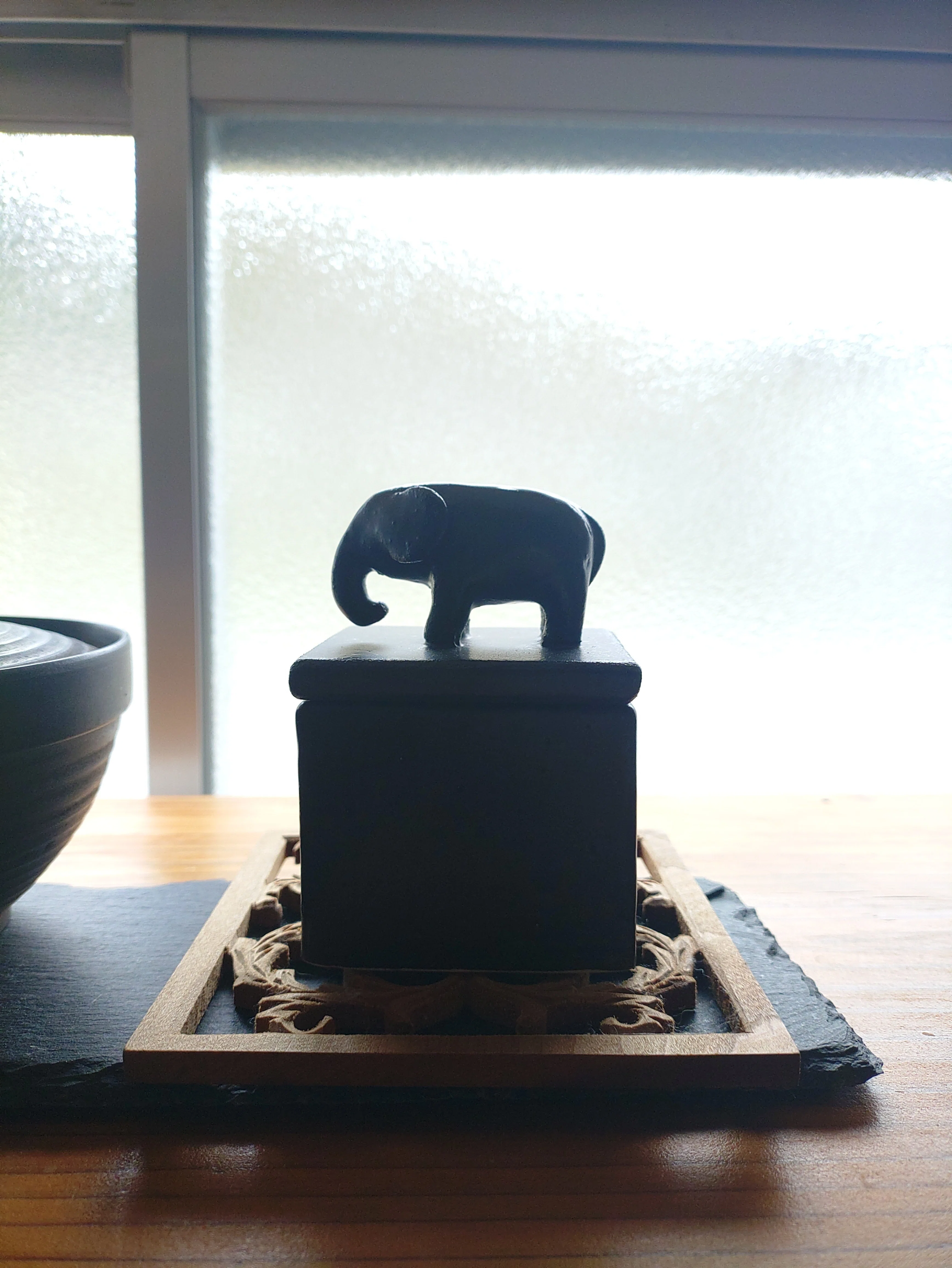 黒い象の彫刻 像 : 彫刻 約15cm 黒い象の家の装飾 天然