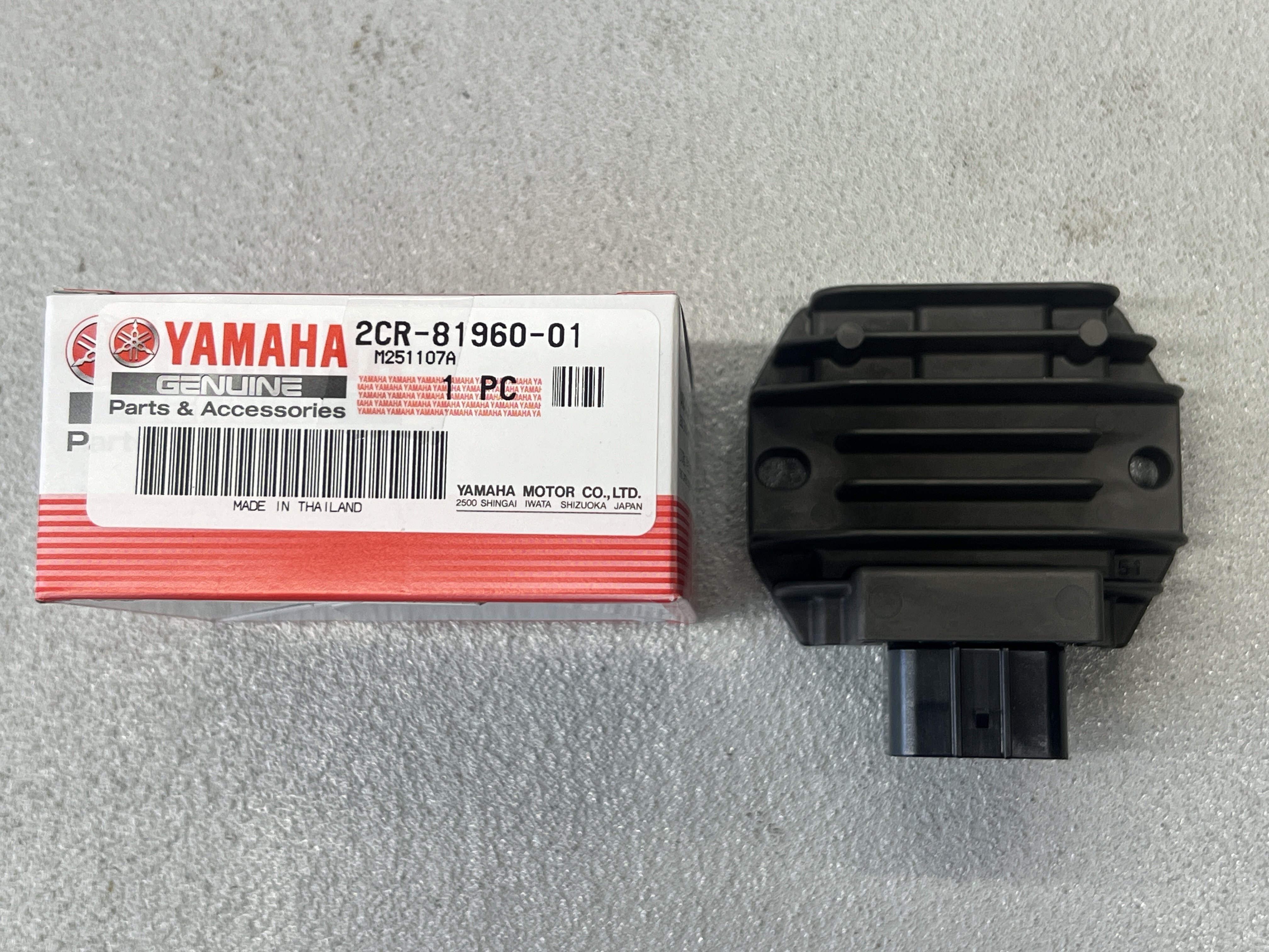 ヤマハ純正　レギュレータ　品番1D7-81960-01 MOSFET Yamaha レギュレーター 1D7-81960-01 MOSFET
