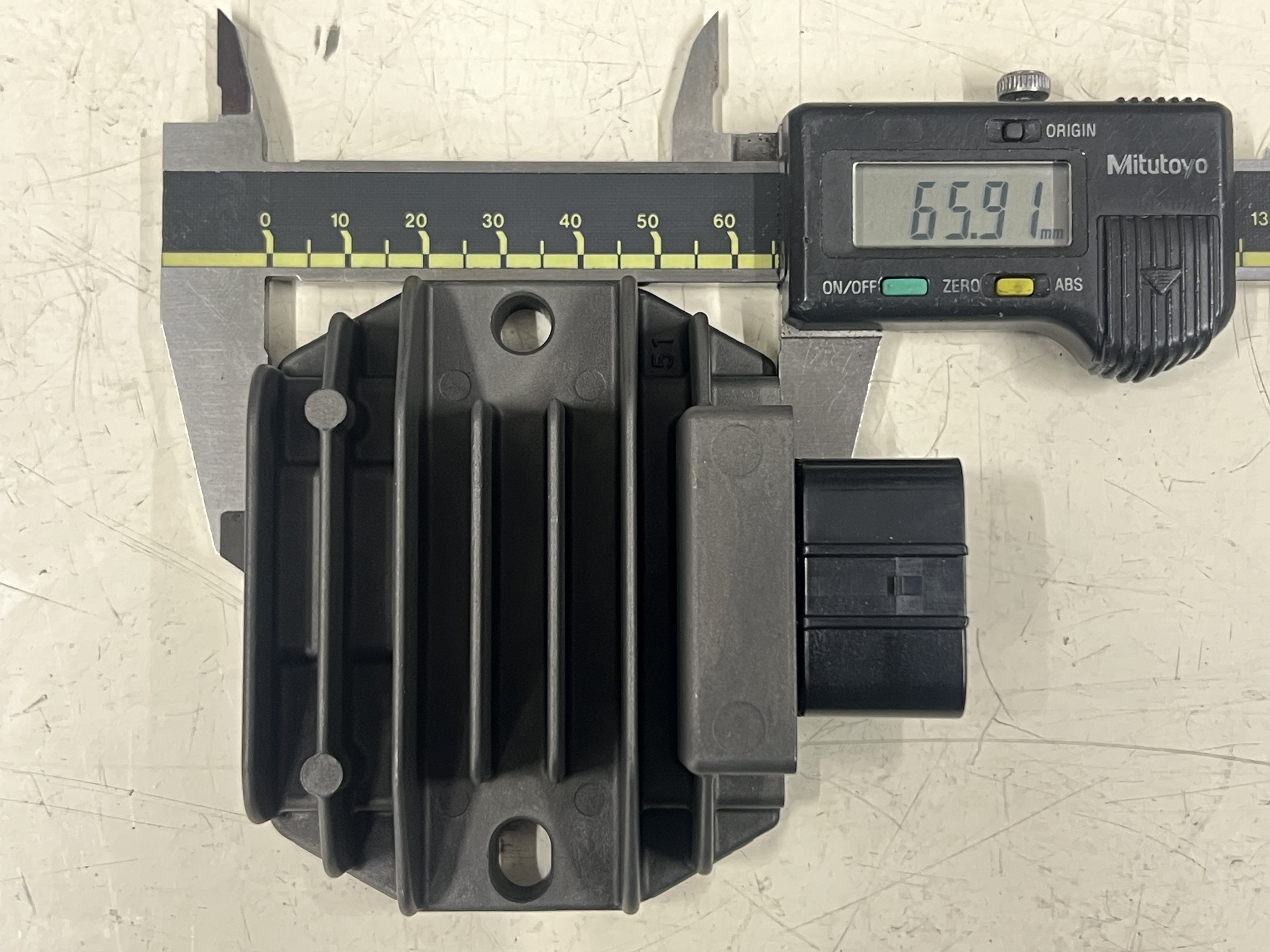 ヤマハ純正部品｜MOSFET小型レギュレーター｜2CR-81960-01|16800円