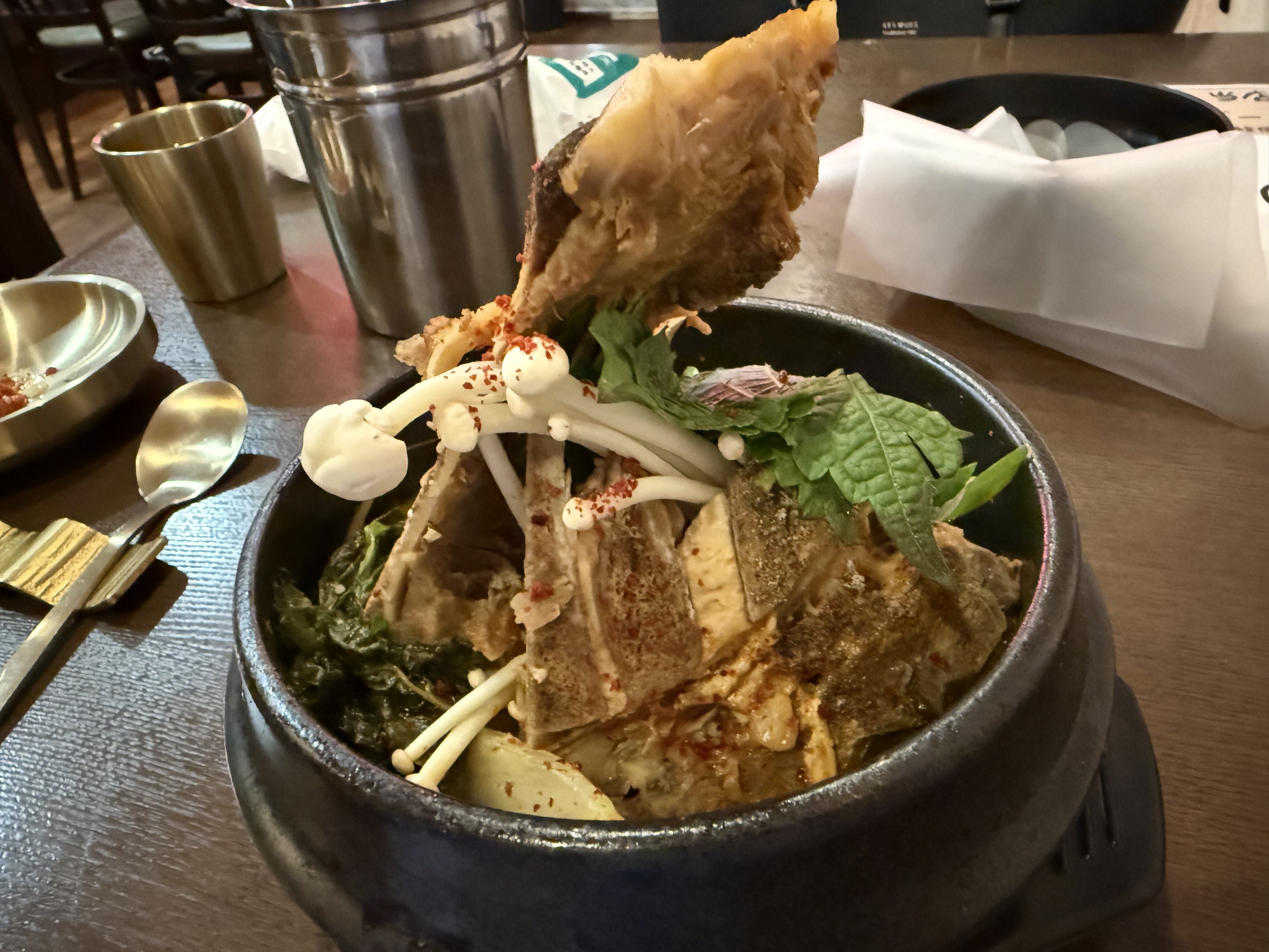 寒い夜に沁みる！絶品カムジャタンを食べてきた。【仙台で世界一周