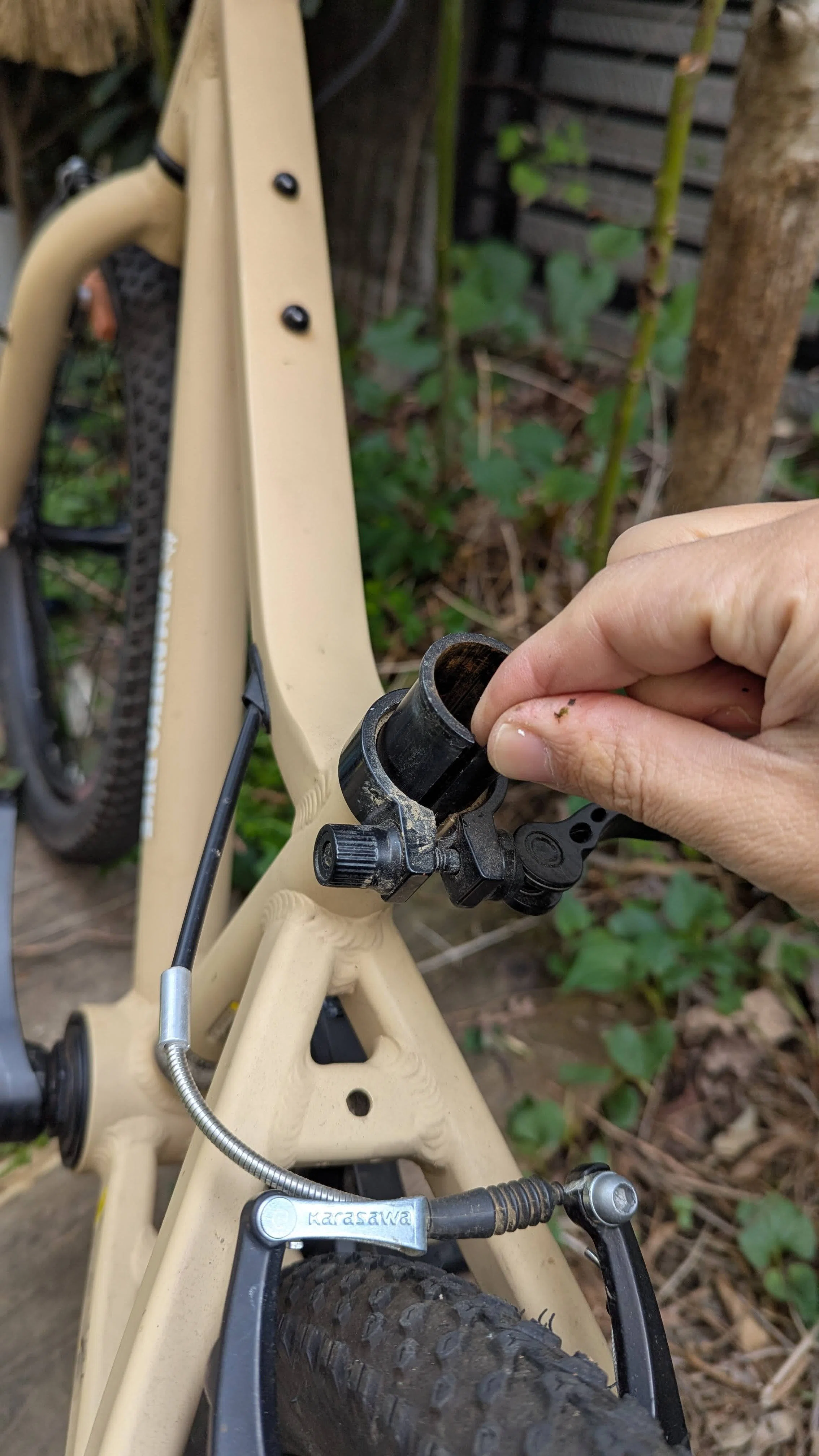 ヤマネコバイクのサドルを低くしよう｜huaaNOTE