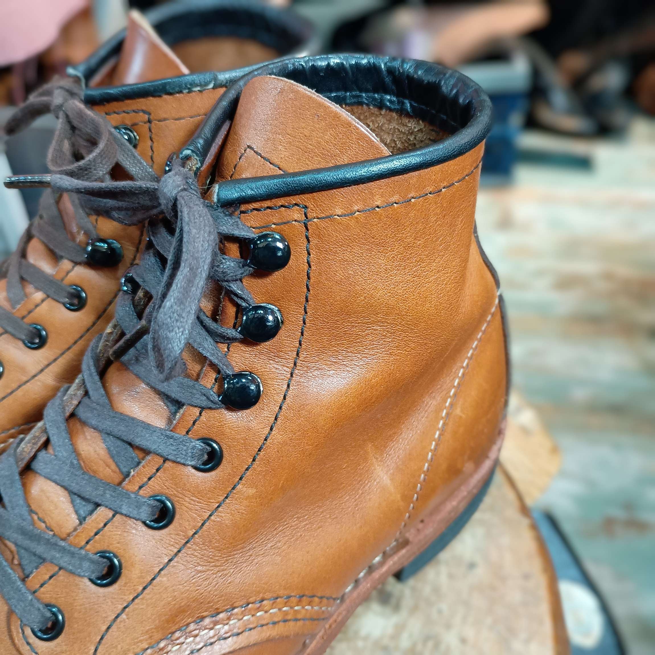 ハトメからスピードフックに交換】Red Wing×2足（#9016・#8828）｜CREA