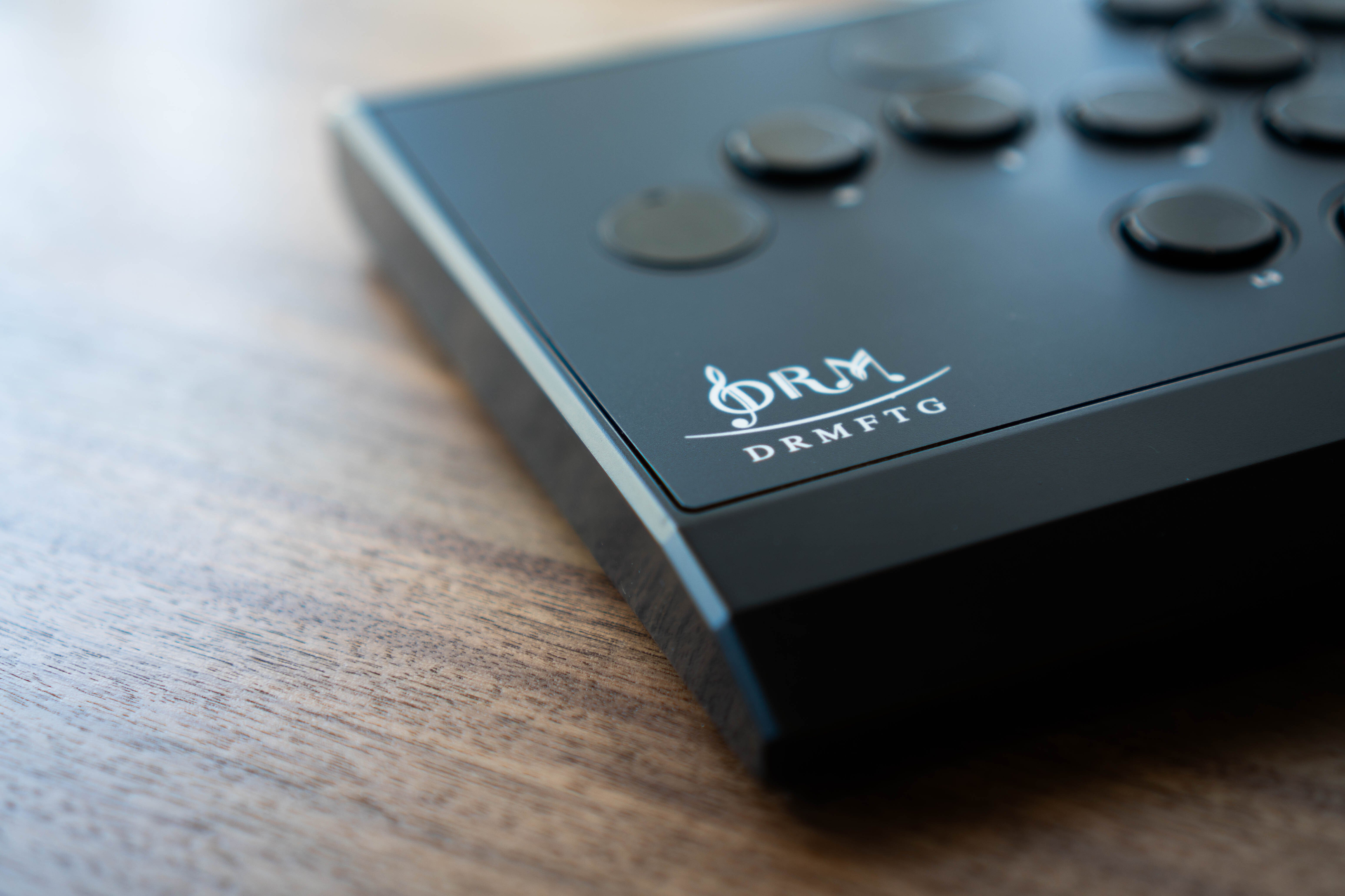 PS5でアケコンとレバーレスを使ってみた【2】：DRMFTG DRM Slim編