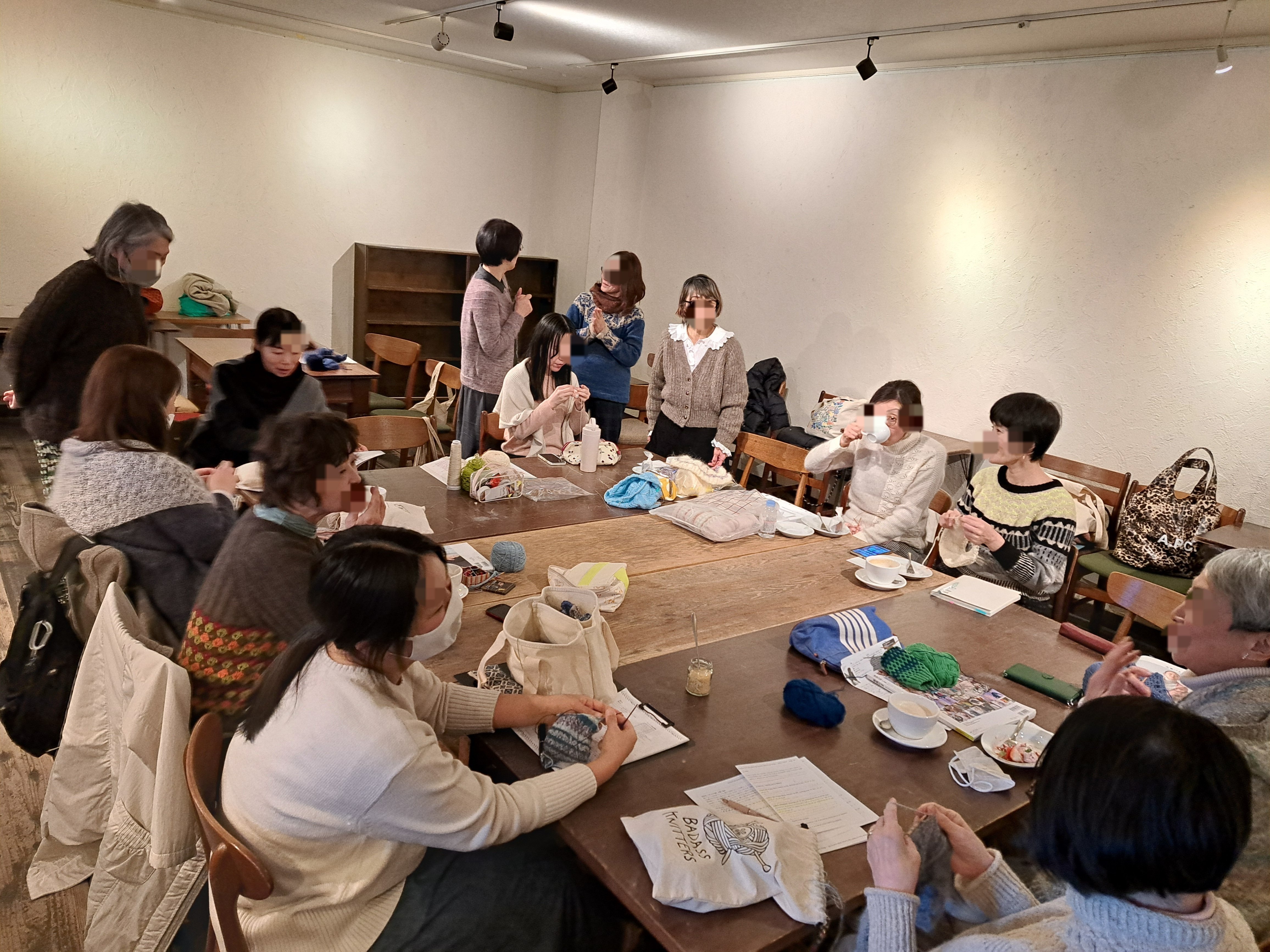 12月15日｜Enjoy Knitting at KEIBUNSHA『文章パターンで編む12ヶ月の