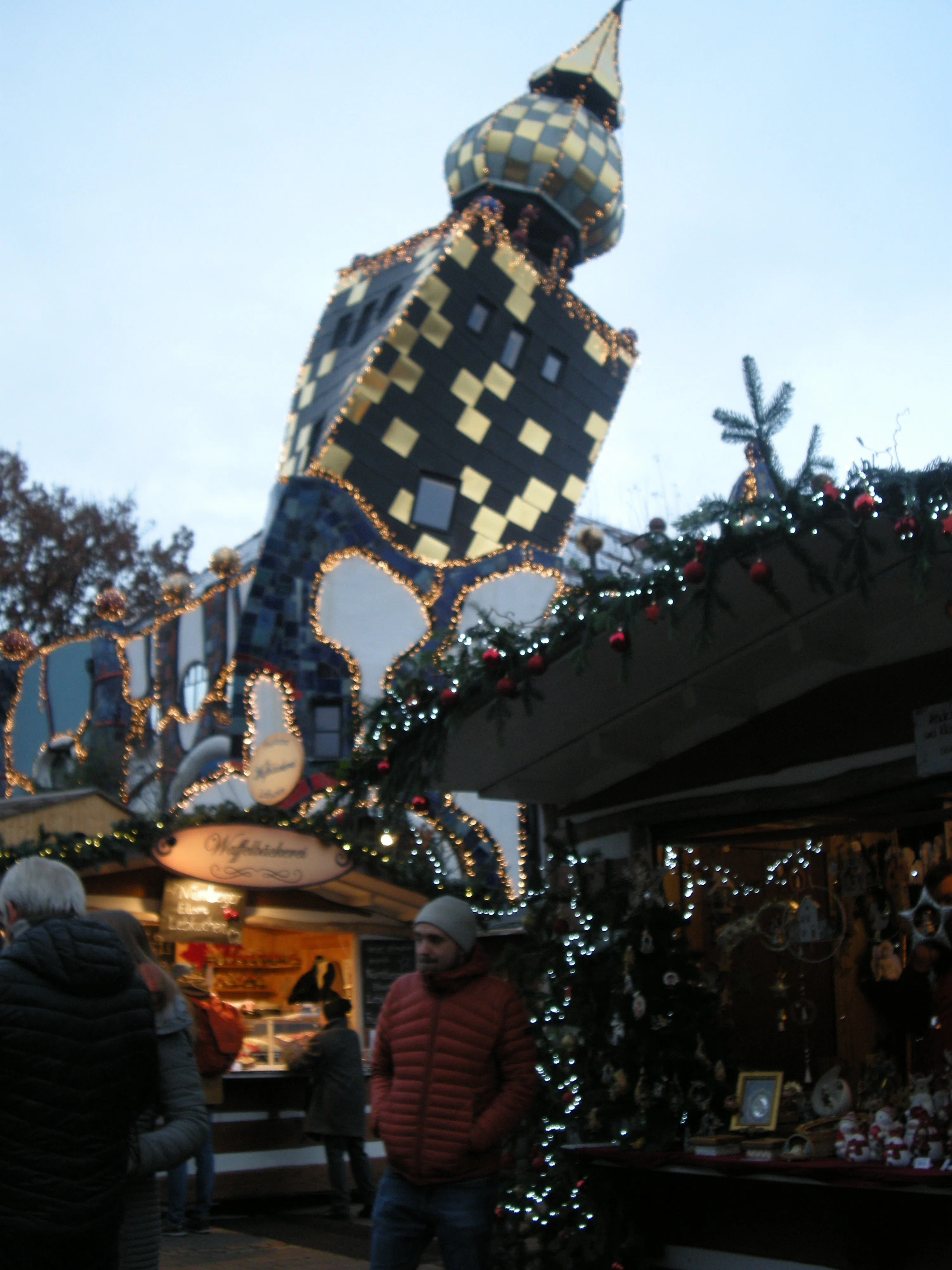 ドイツのちょっと変わったクリスマスマーケット🇩🇪🎄！｜建築｜フン