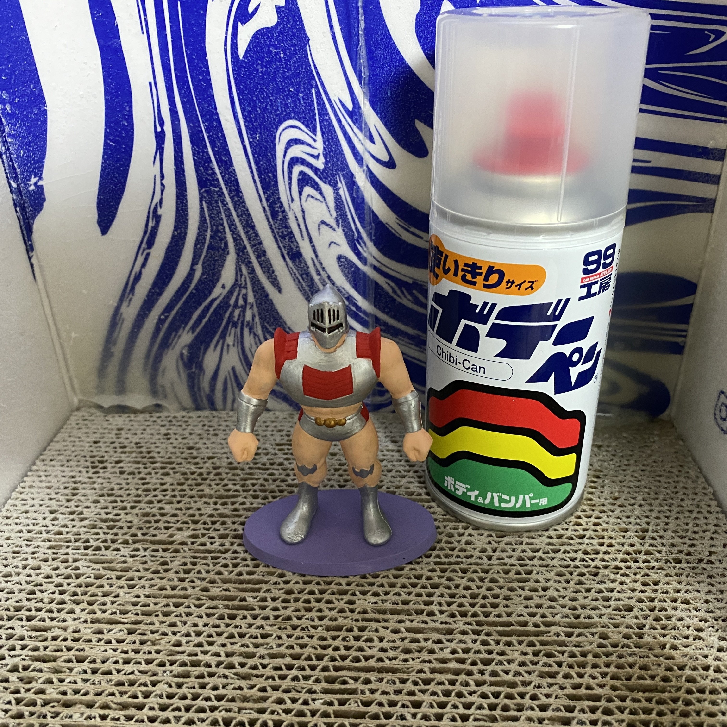 色をまとう記憶 ― 1999年復刻「でかキンケシ」ロビンマスクを塗る｜筆