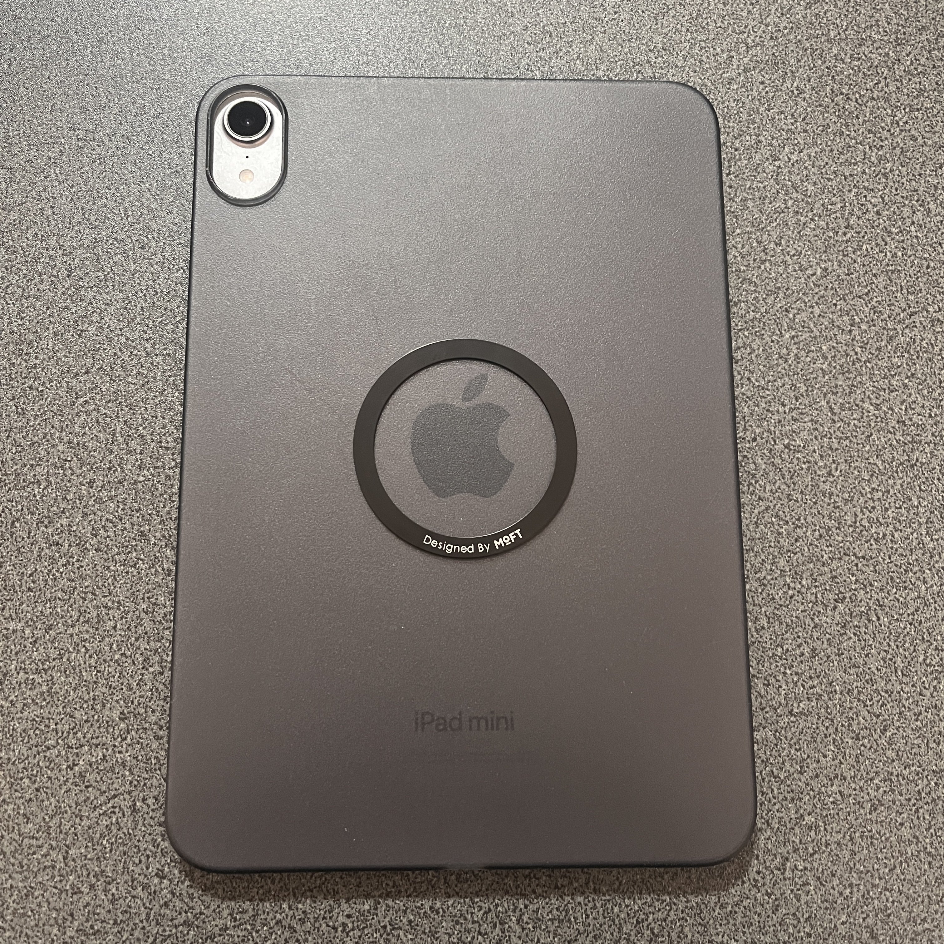 iPad miniにMagSafeリングを貼ってみた。｜じょん/ガジェット好き