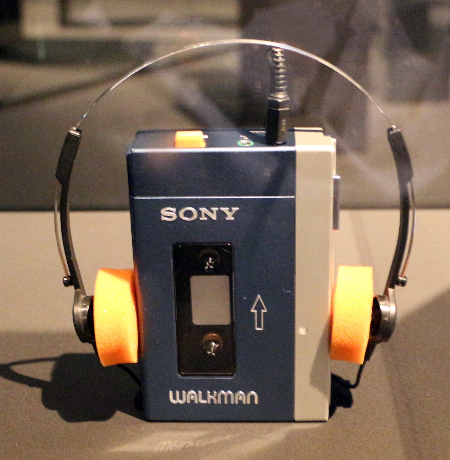 Sony Walkman 58 風呂敷 タペストリー、Q202 Sony Walkman 58 風呂敷 タペストリー、Q202 - メルカリ