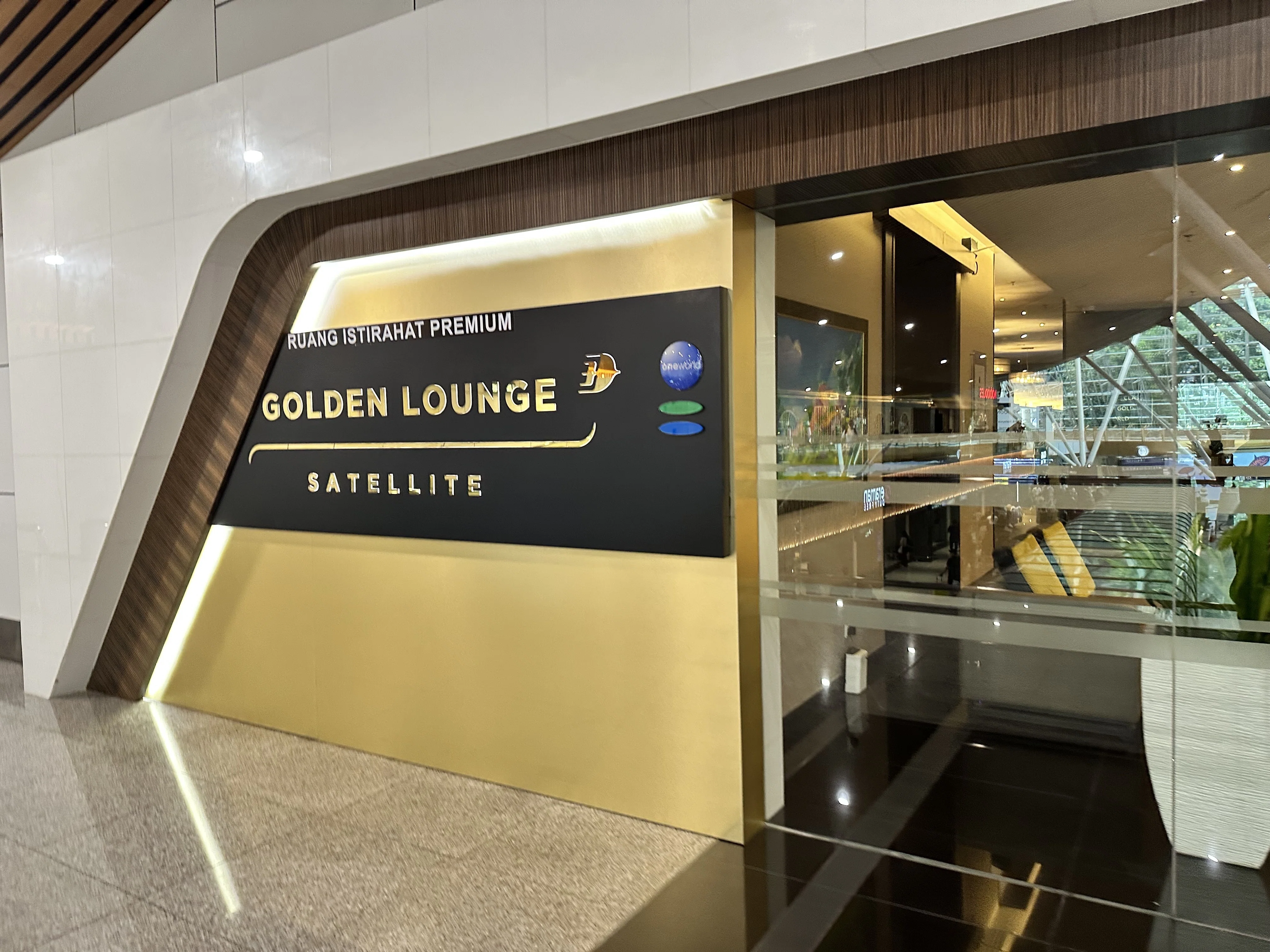 世界のラウンジ】 マレーシア航空ゴールデンラウンジ in KL空港