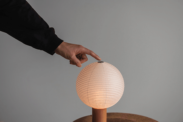 No.12「伝統を、持ち運ぶ。」 八女提灯の老舗が挑んだ、現代の提灯