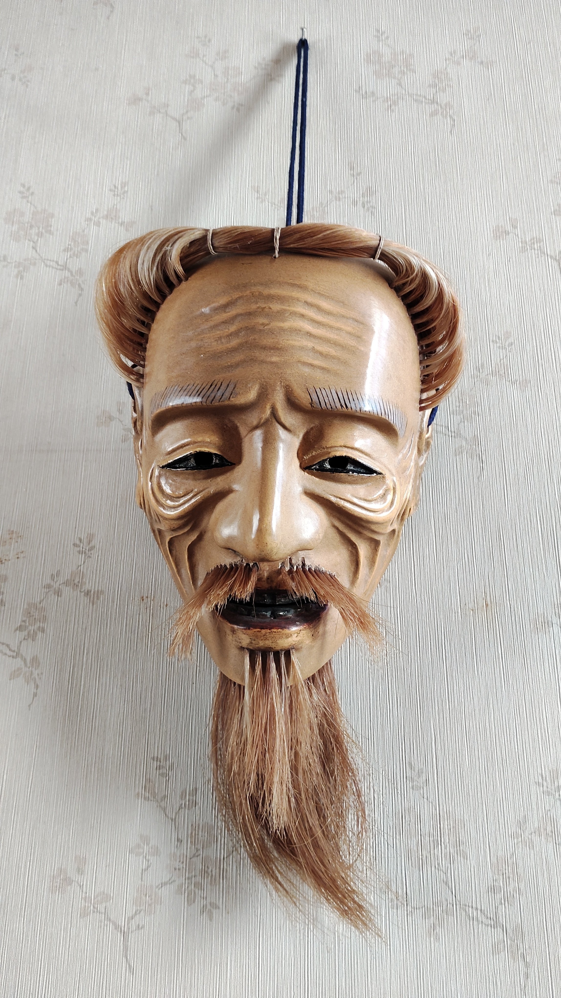 檜の角材を使って能面を作る｜ベイちゃん