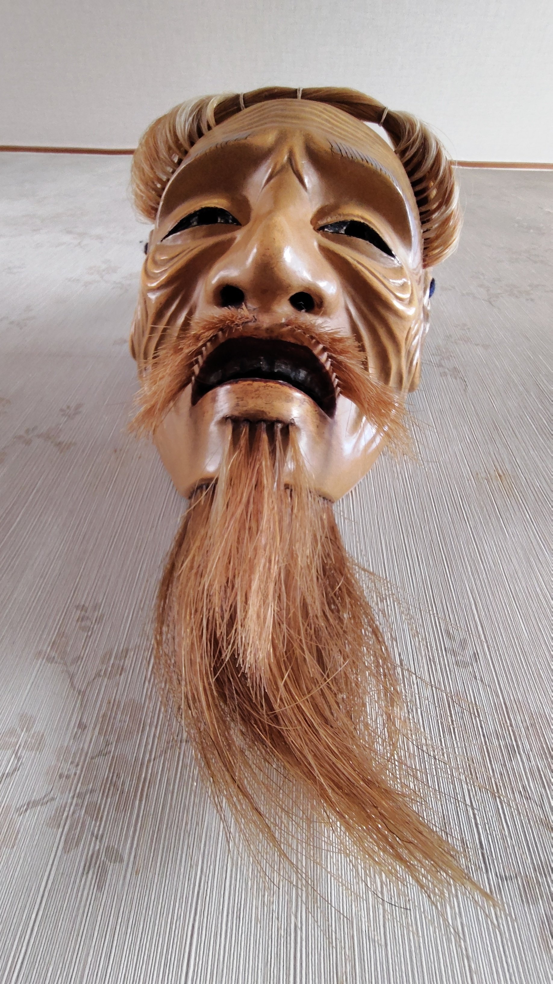 檜の角材を使って能面を作る｜ベイちゃん