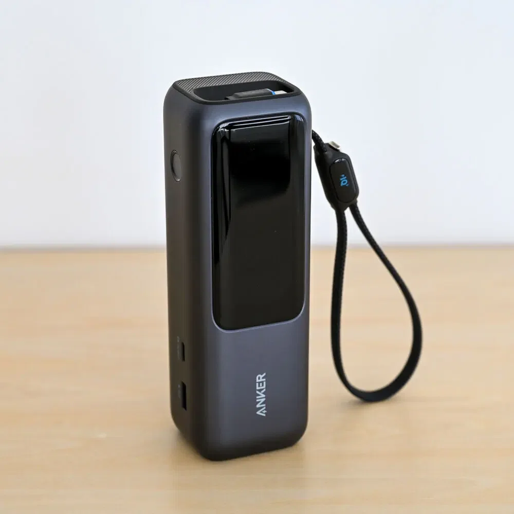Anker Power Bank (25000mAh, Built-In & 巻取り式USB-Cケーブル)を