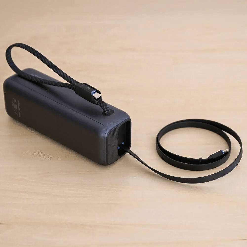 Anker Power Bank (25000mAh, Built-In & 巻取り式USB-Cケーブル)を