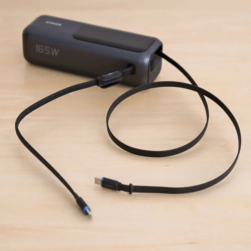 レビュー】Anker Power Bank (25000mAh, Built-In & 巻取り式USB-C