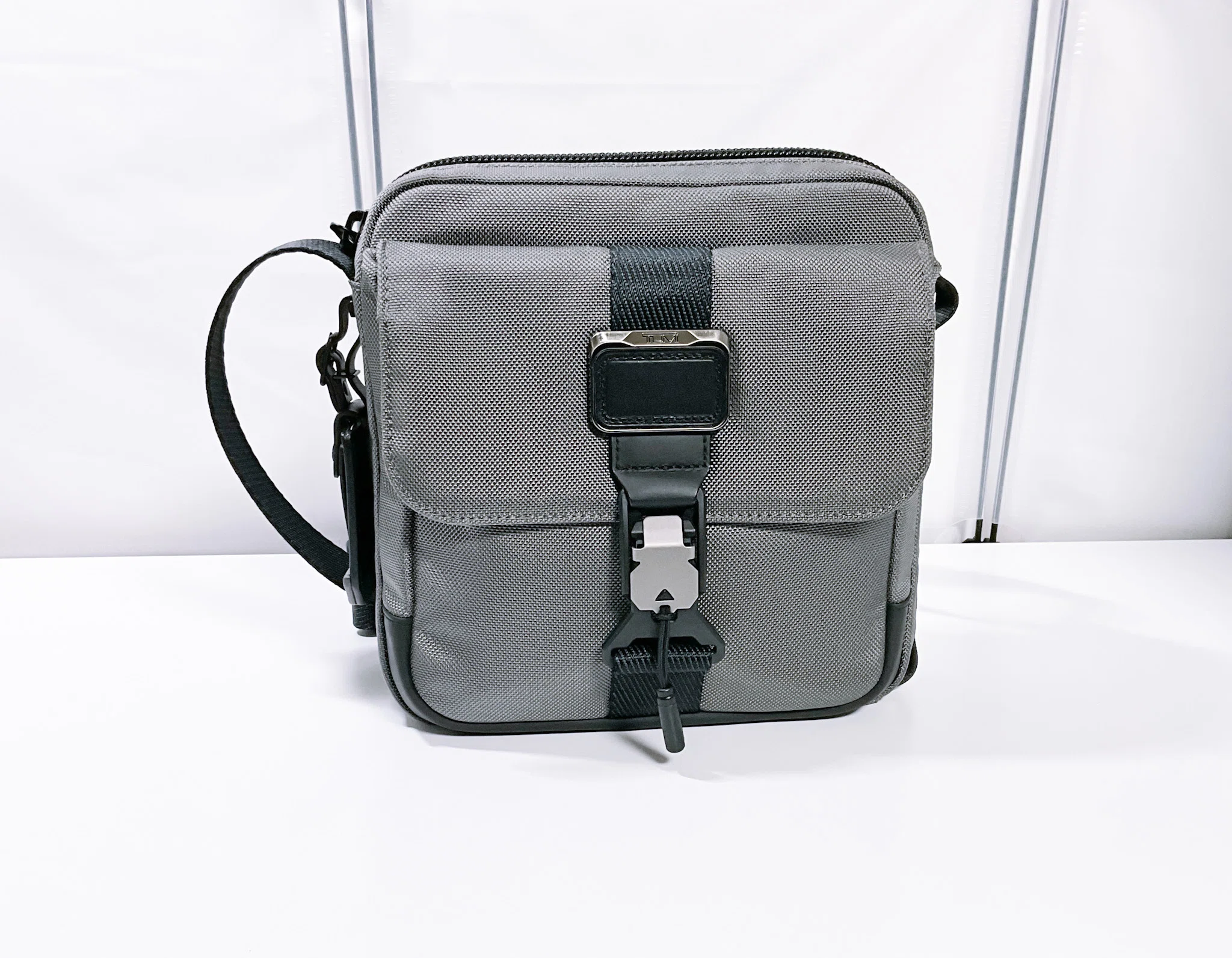 TUMI】「ジュニア」クロスボディ【レビュー】｜MtOjiisan