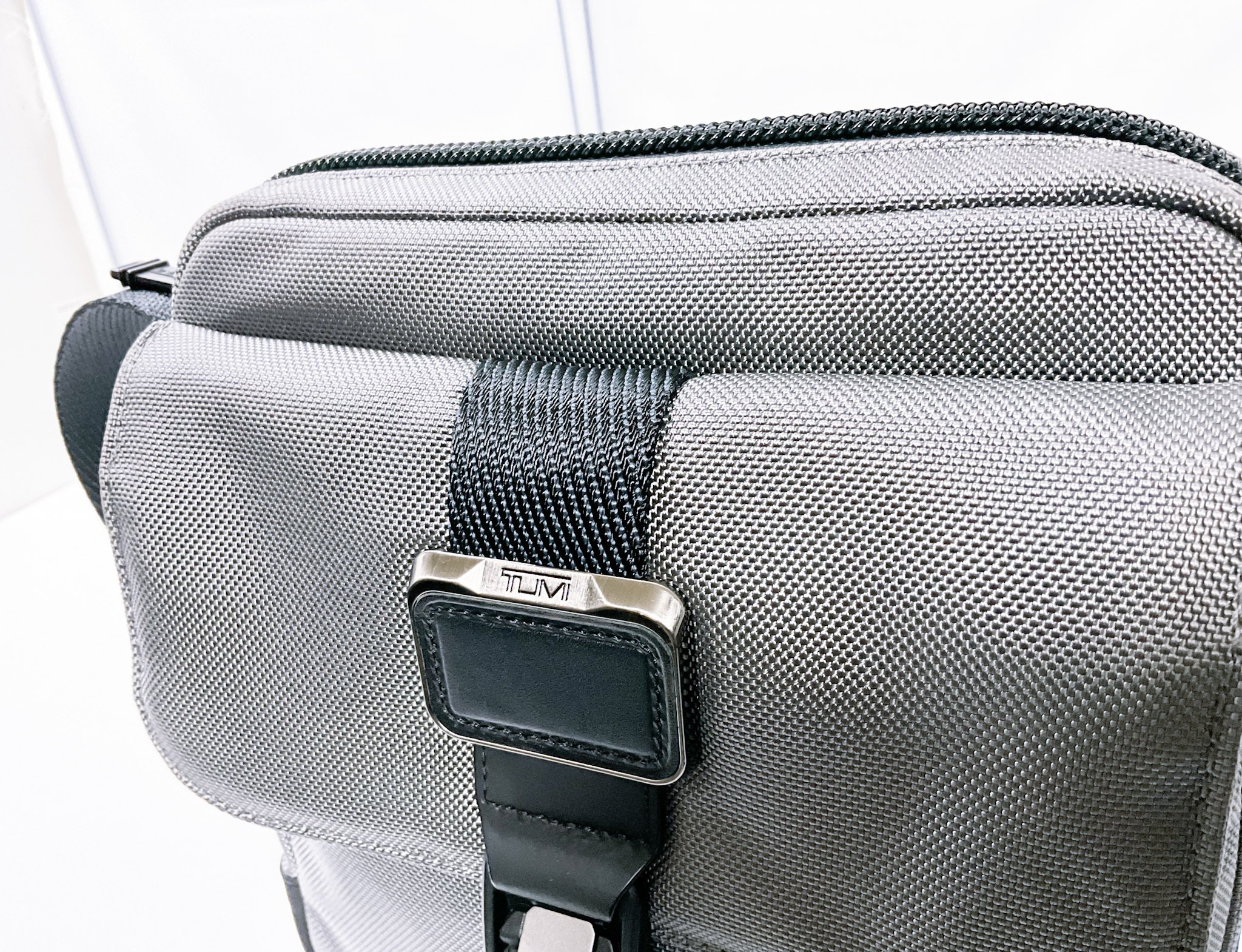 TUMI】「ジュニア」クロスボディ【レビュー】｜MtOjiisan