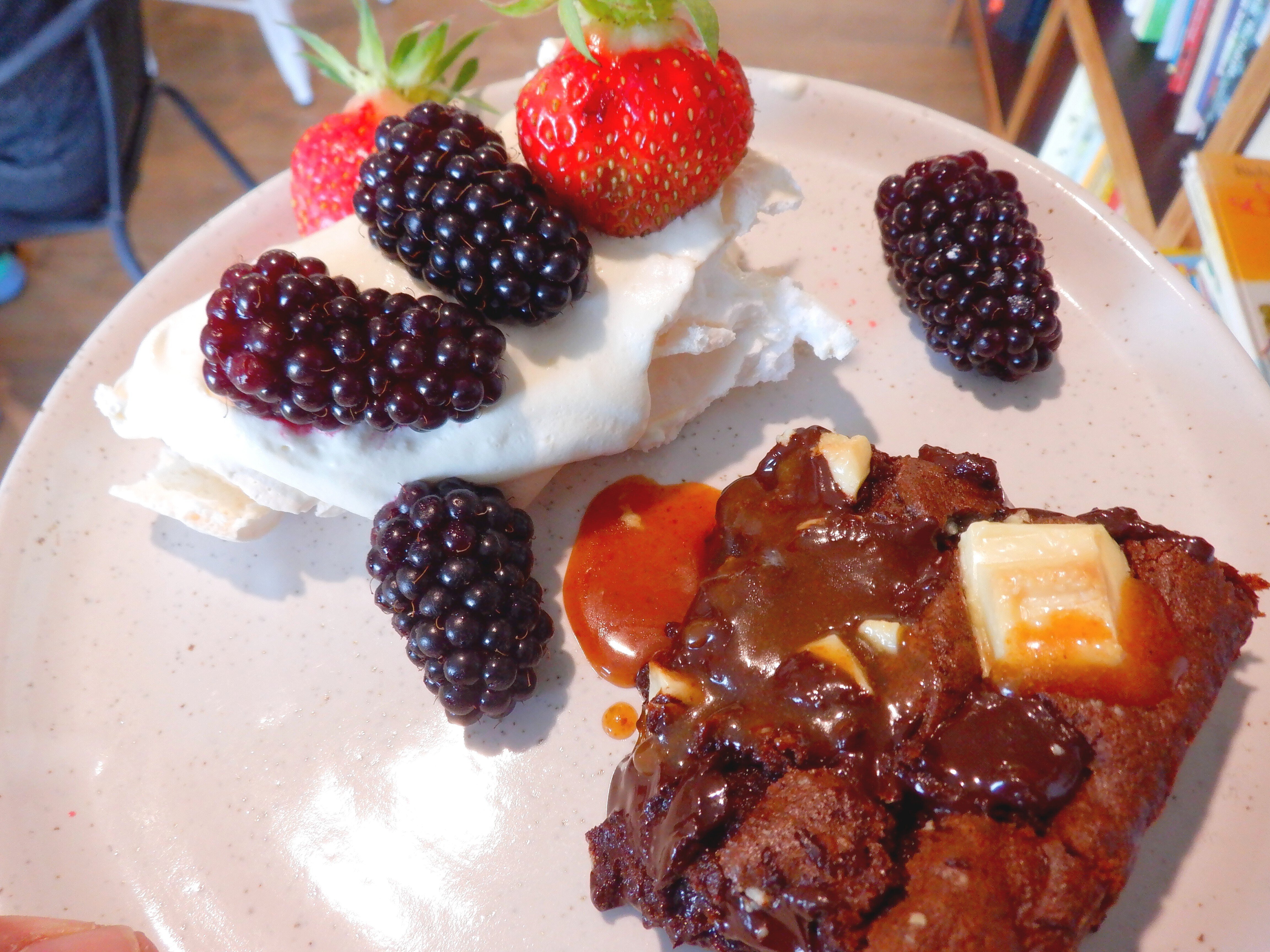 ご近所さんと クリスマス・パーティー！ 写真で少しだけ… From NZ