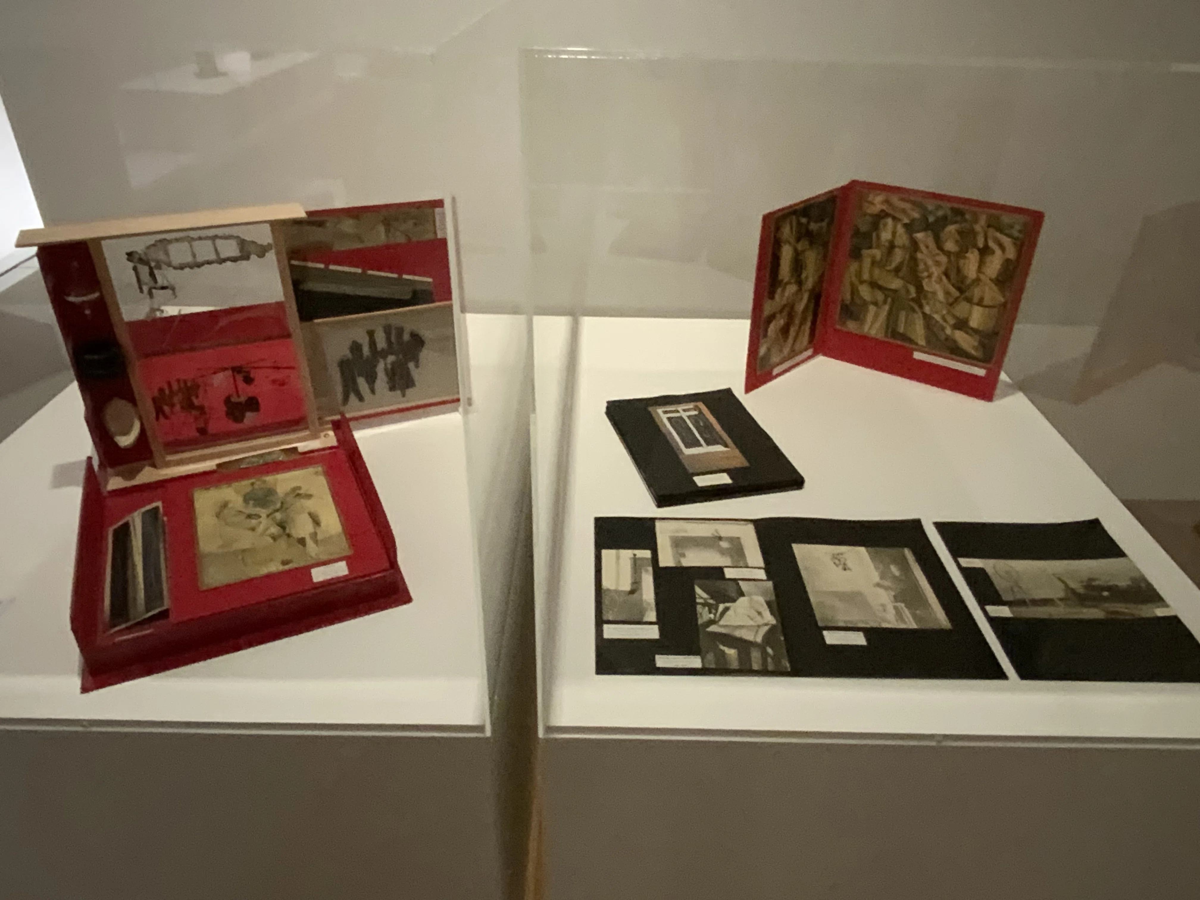 呪われたSNSと純粋な心の叫び〜100年前に予知された〈拡大するシュル