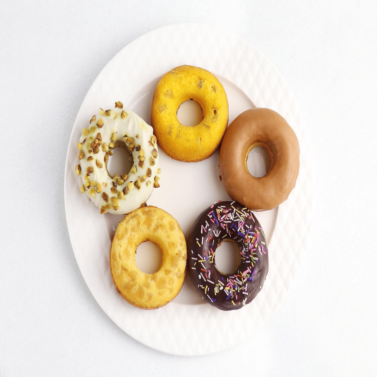 ドーナッツ様 なぜこれほど旨いのか？スーパー『ライフ』の「限定ドーナツ」店長に