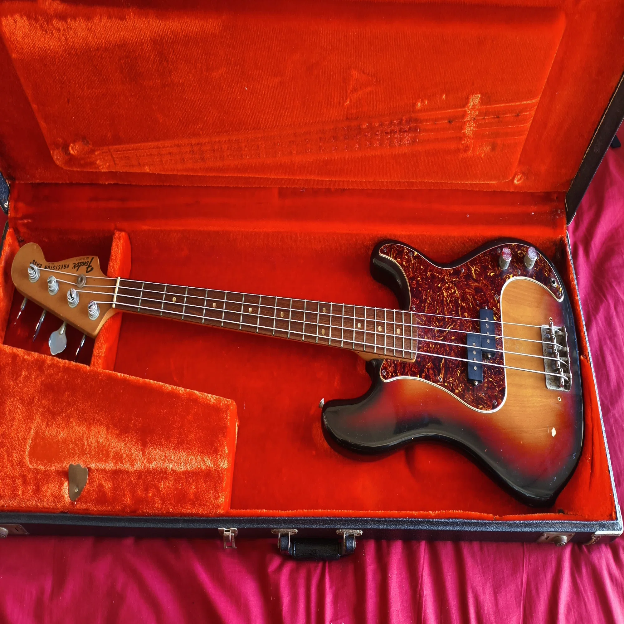 楽器紹介 第5弾 Fender 1977年製 プレシジョンベース｜おつまみ ギター