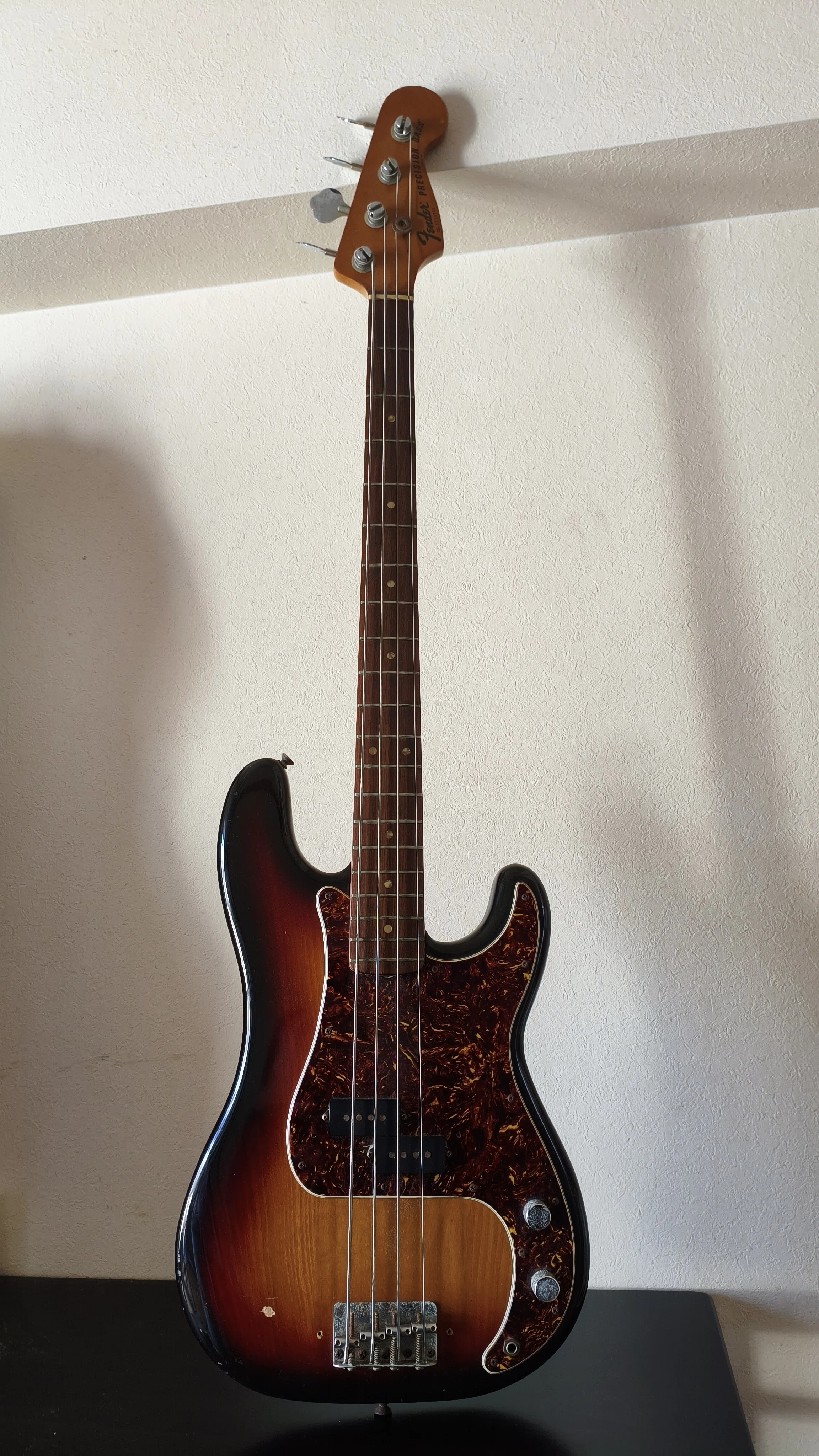 楽器紹介 第5弾 Fender 1977年製 プレシジョンベース｜おつまみ ギター