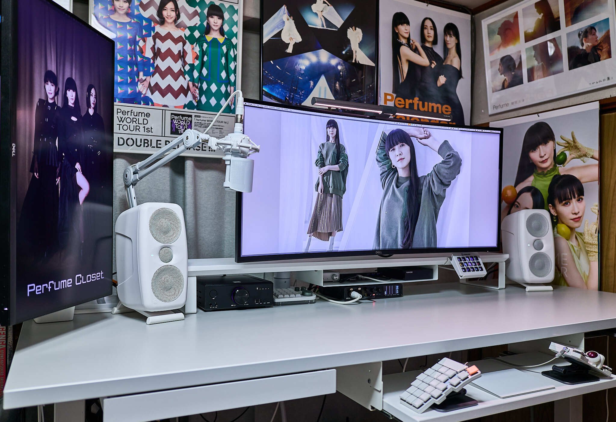 デスクツアー】 2025年を振り返るデバイス購入記｜しょっさん