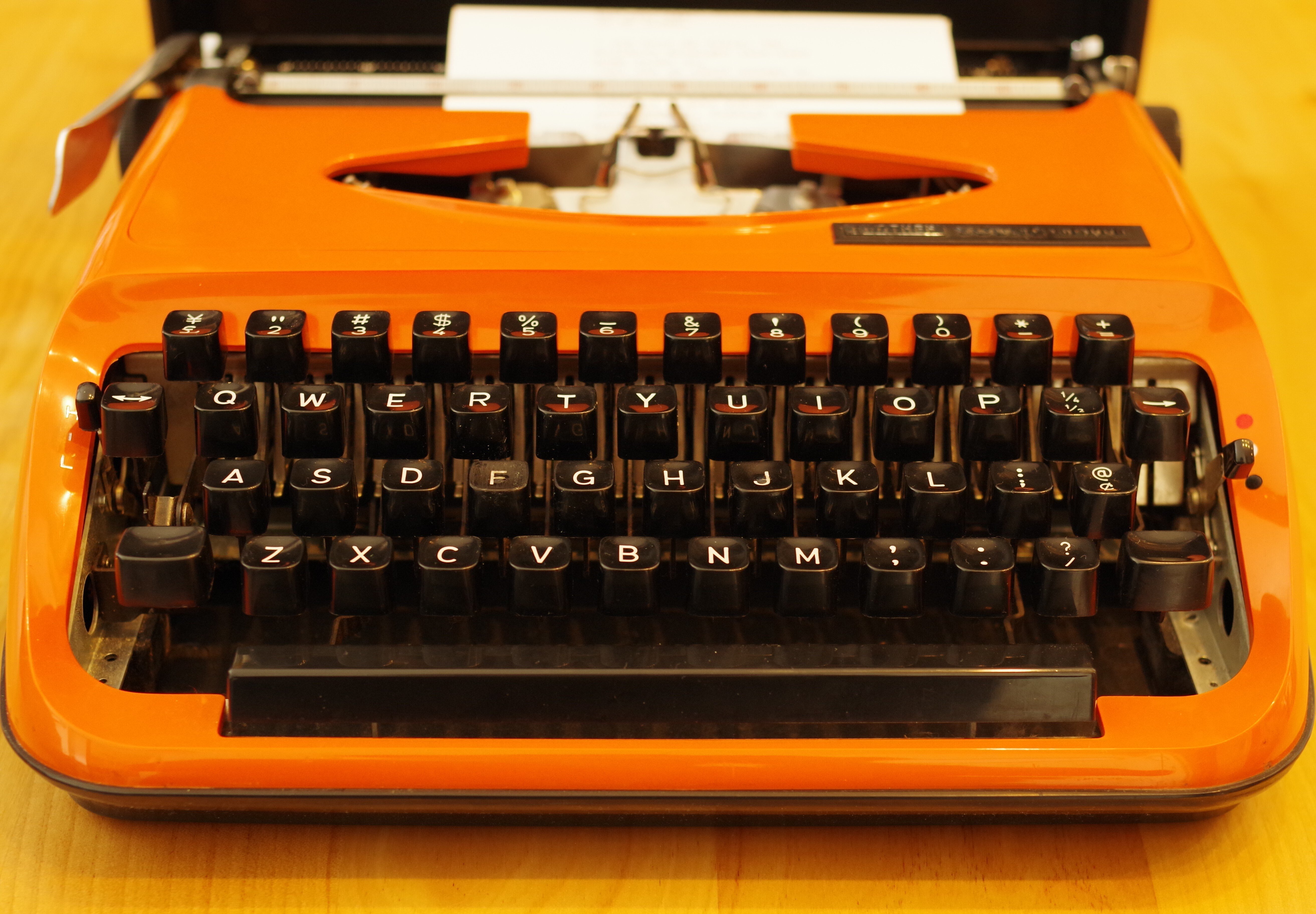 英文タイプライター 日本製 ブラザー BROTHER VALIANT アンティーク英文タイプライター