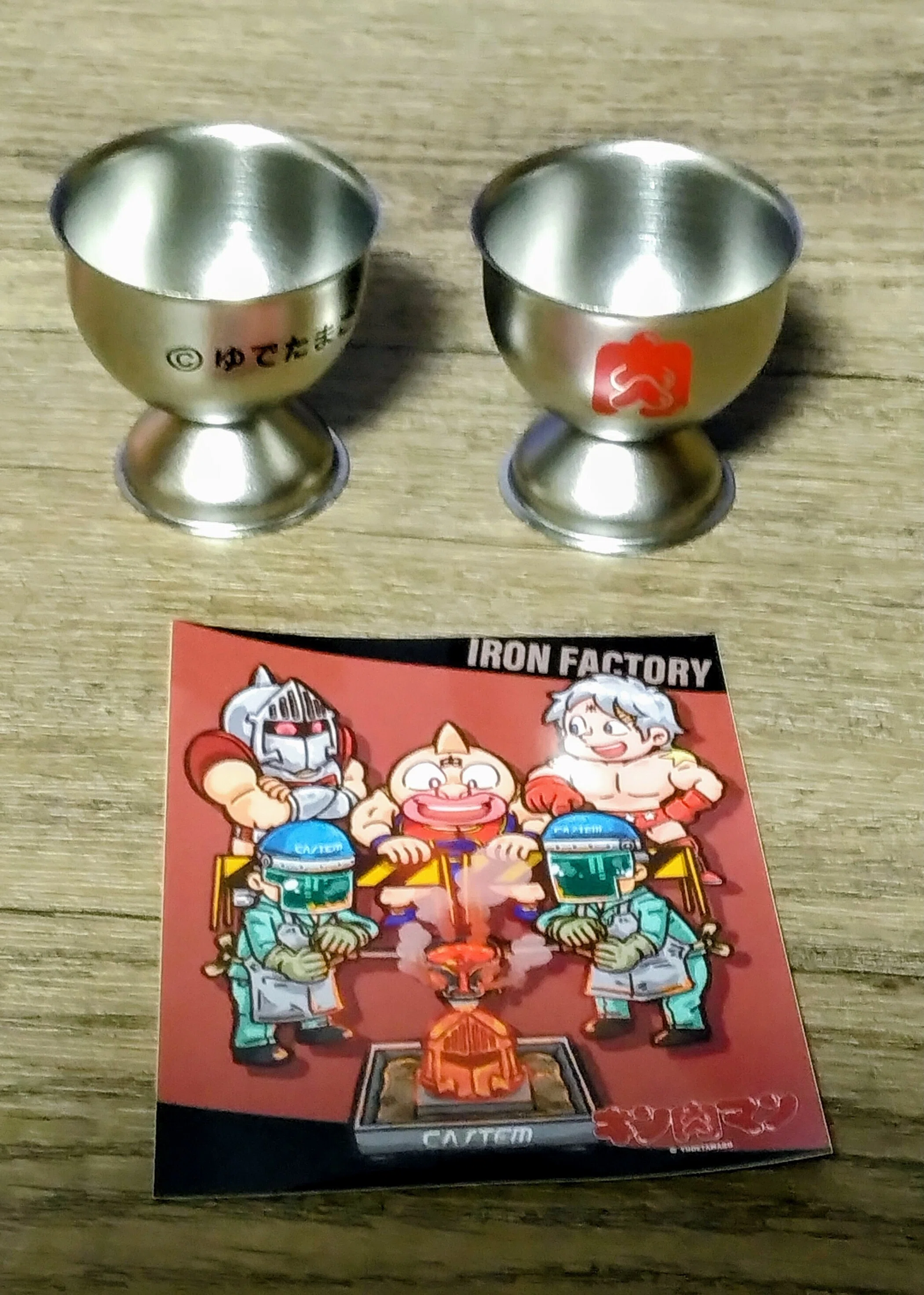 有名デザイナー創作　卵をモチーフにしたスタンド（大幅値下げ、再値下げ） ゆでたまご専用エッグスタンドを買ったら、想像以上にテンションが