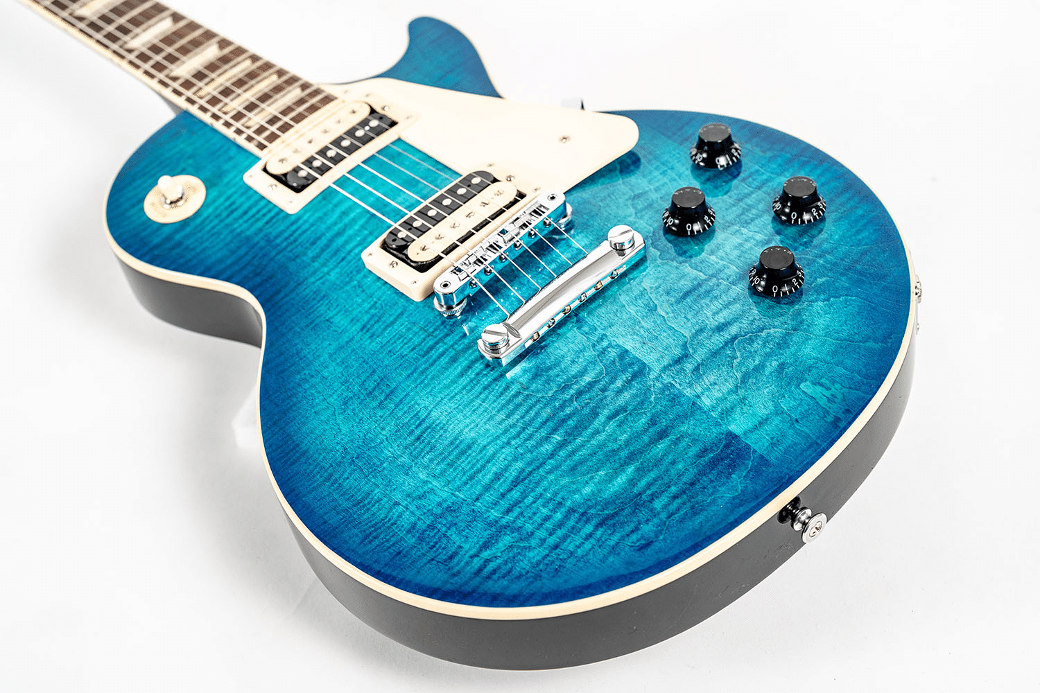 爽やかな青！ギブソンによるUSA市場向け限定モデル「LP Traditional