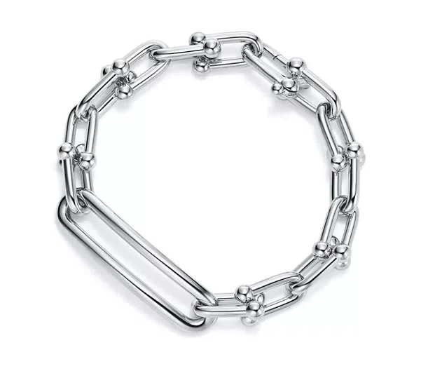 Tiffanyシルバー細長いリンクブレス19cm 本日のみ一万円ほど値下げ ティファニーで細長いリング・形状のアクセサリーはエロンゲイテッド