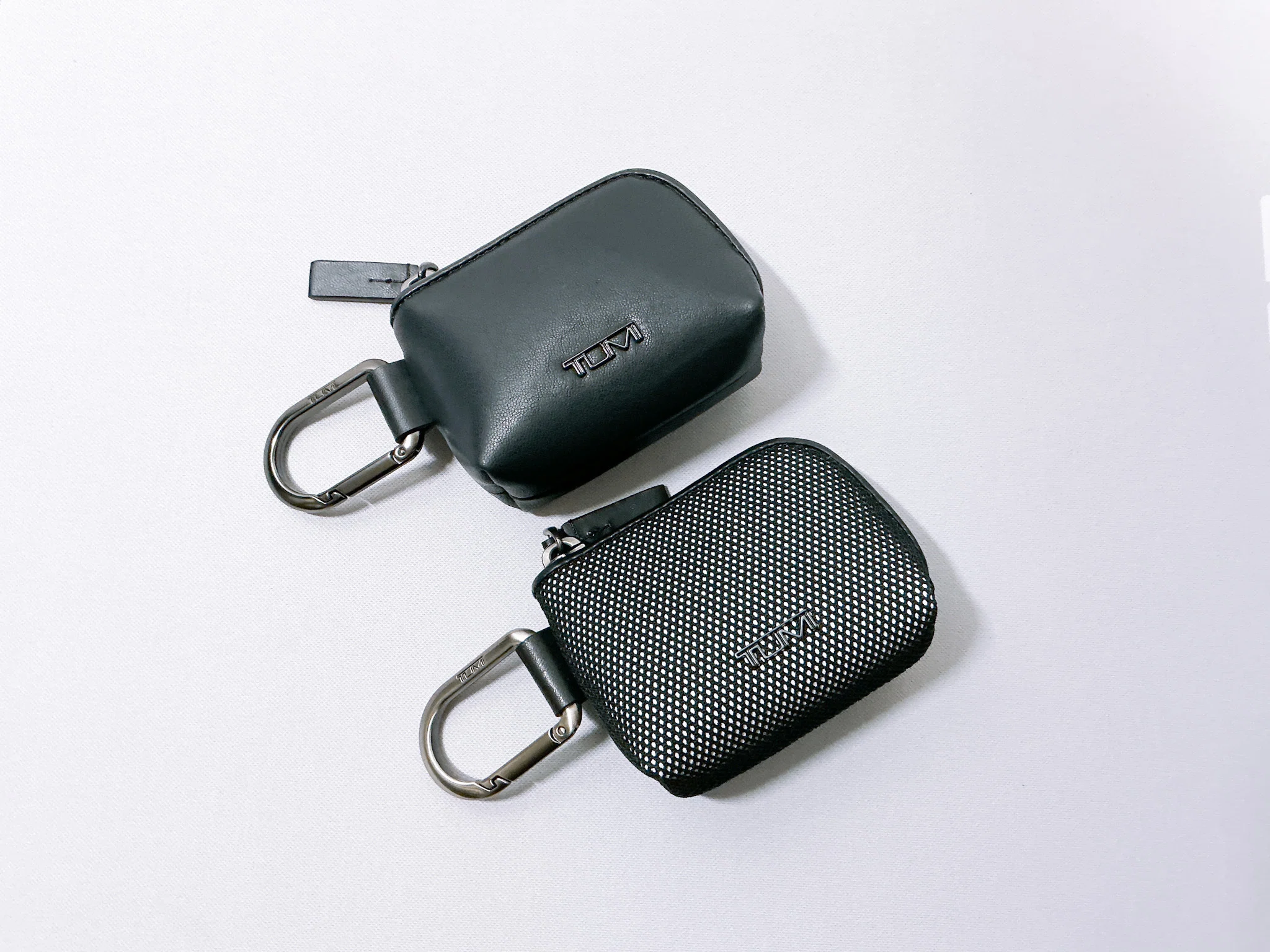 TUMI】レザー製の「エクストラ・スモール・ポーチ」を手に入れたので