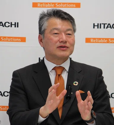 日立建機の先崎社長が年末会見、新社名「LANDCROS」への移行、鉱山機械